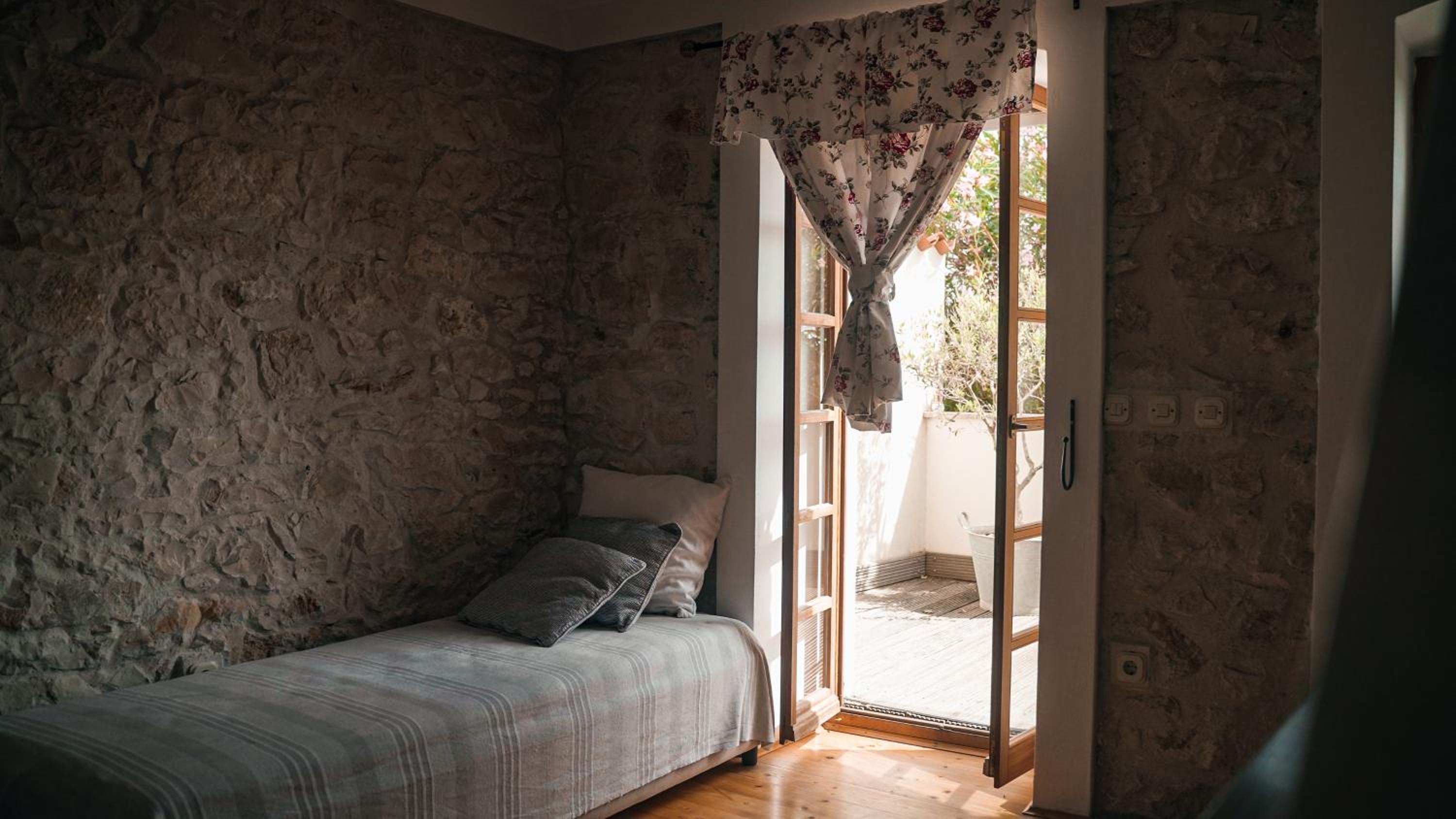 Two-Bedroom House with Sea View photo 2