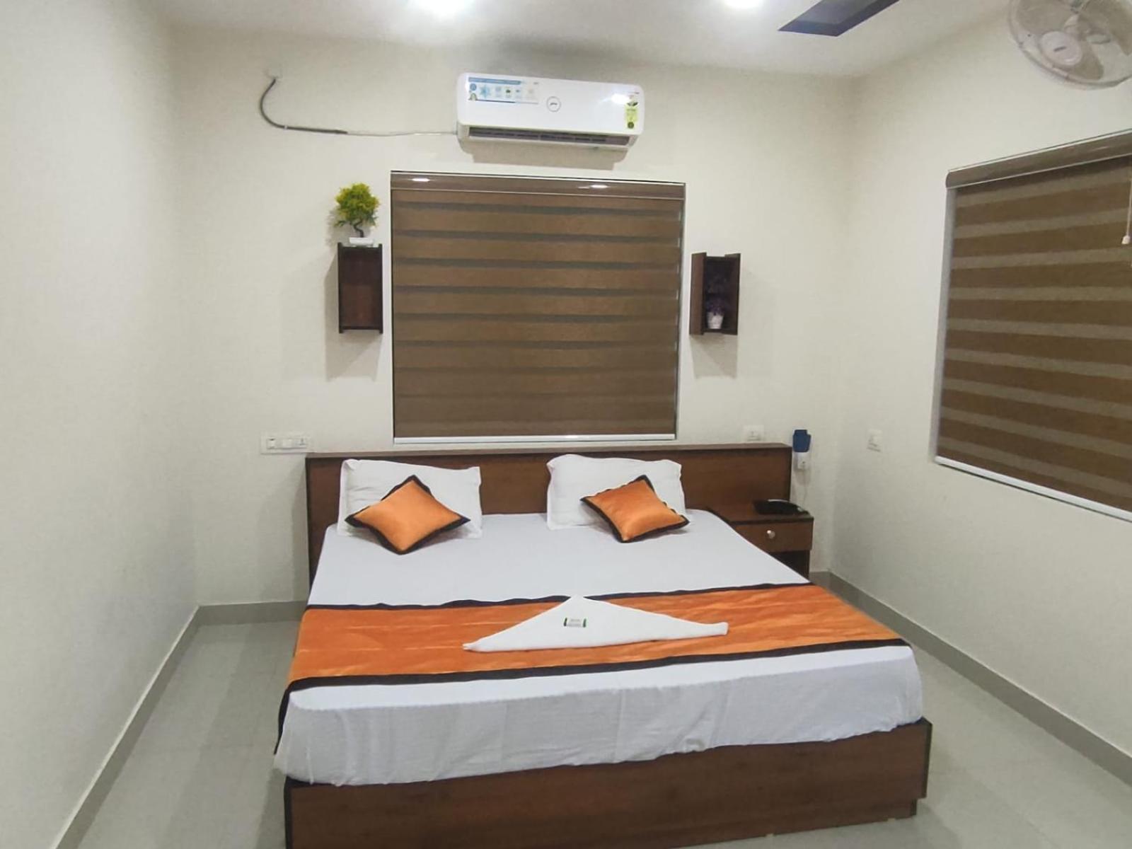 Double Room with Balcony photo 2
