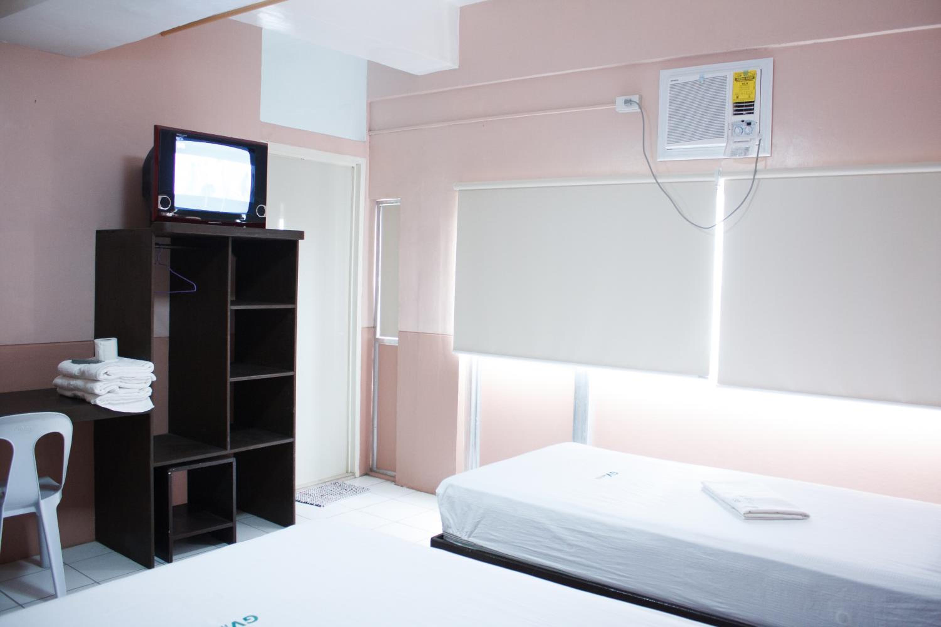 Standard Triple Room photo 2