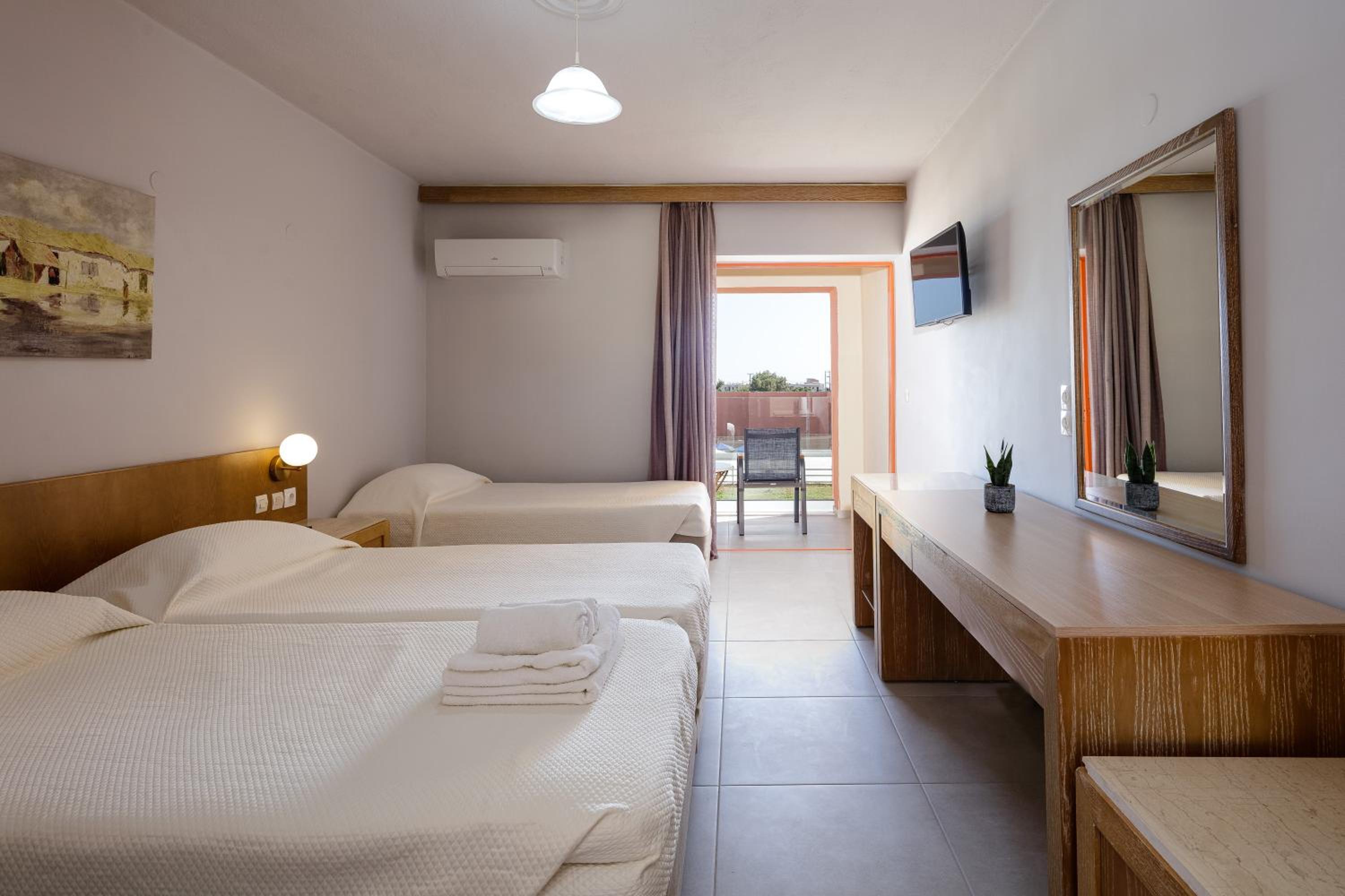 Triple Room