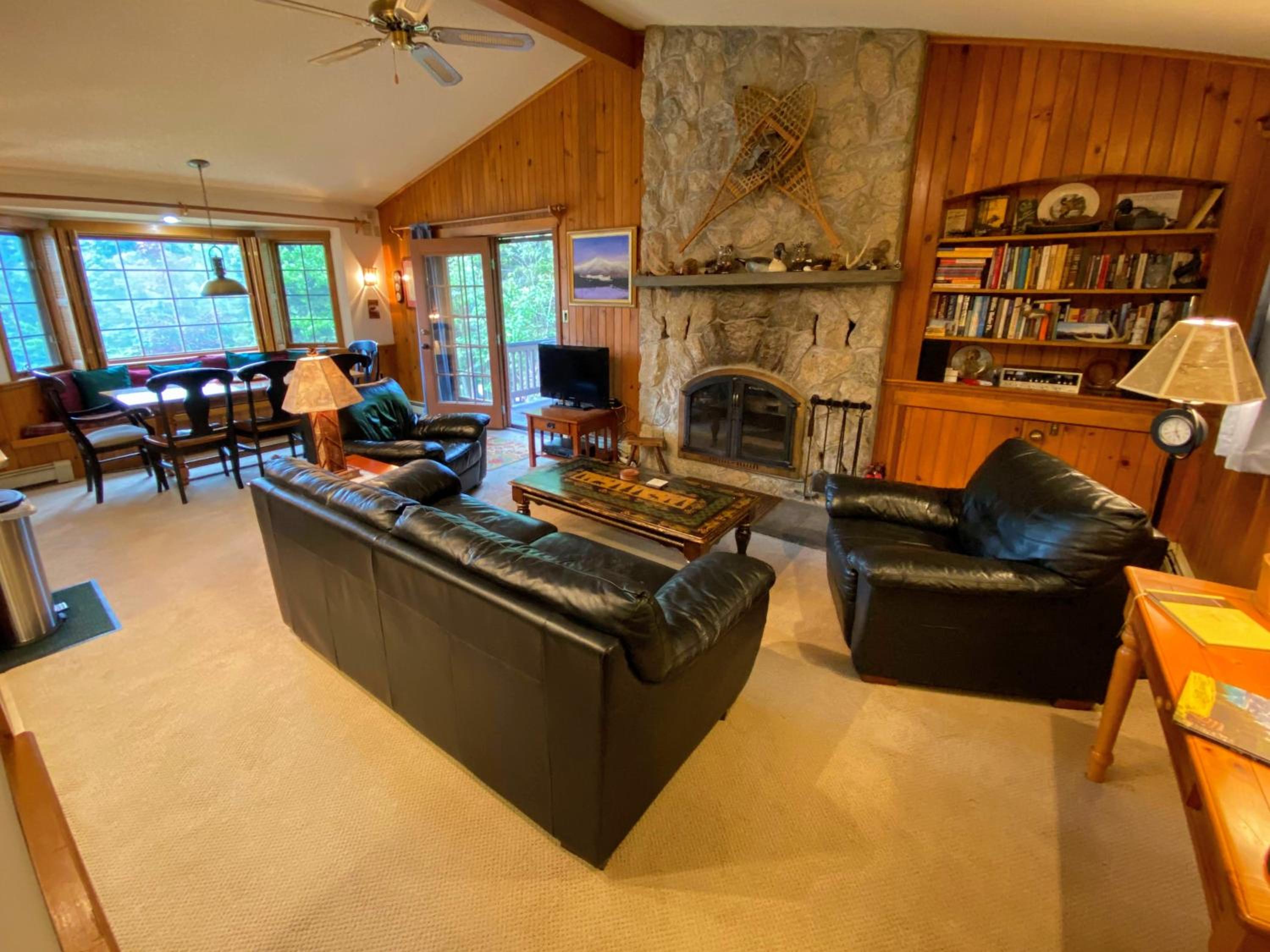Four-Bedroom House - Photo 21