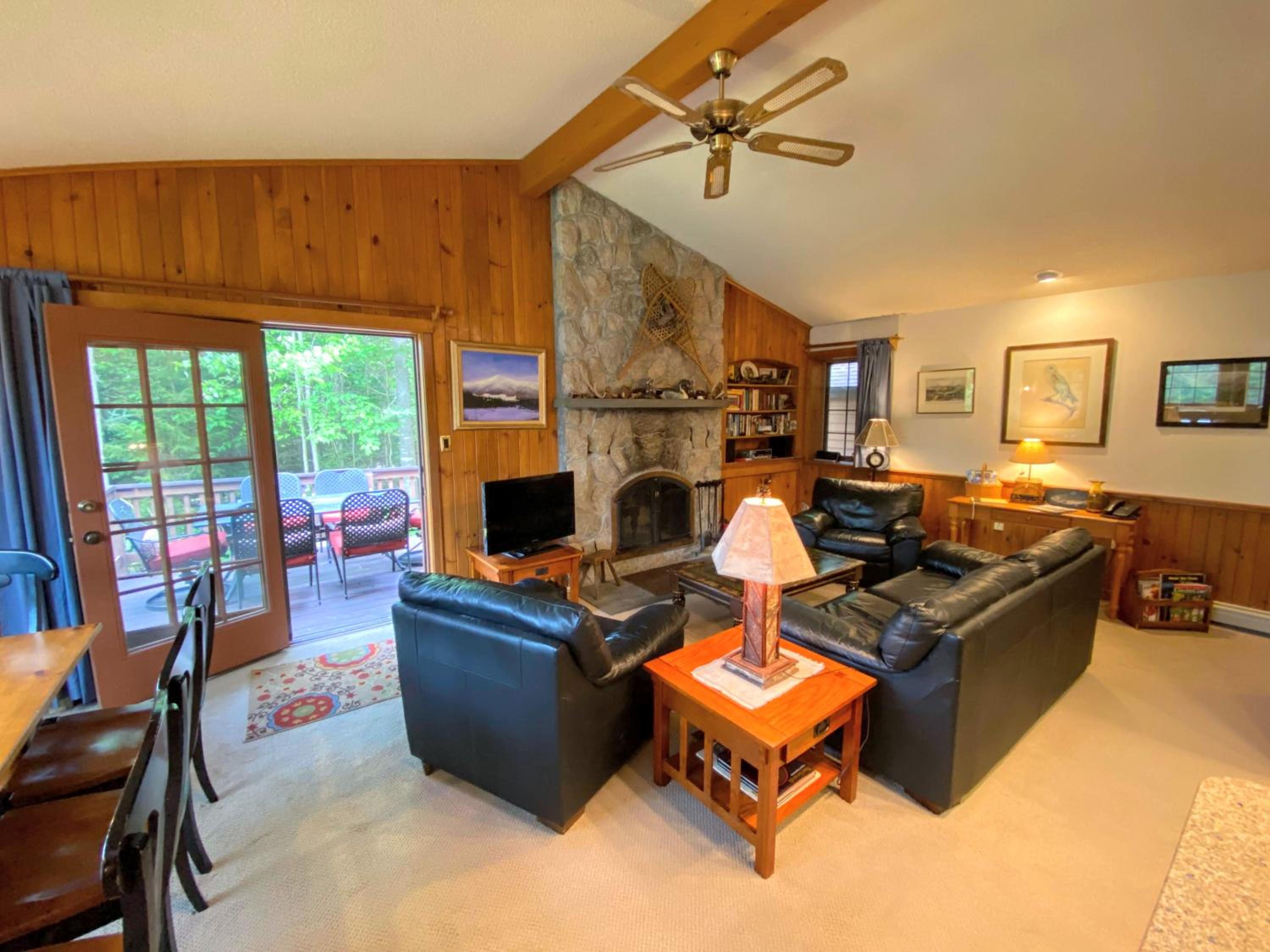 Four-Bedroom House - Photo 16