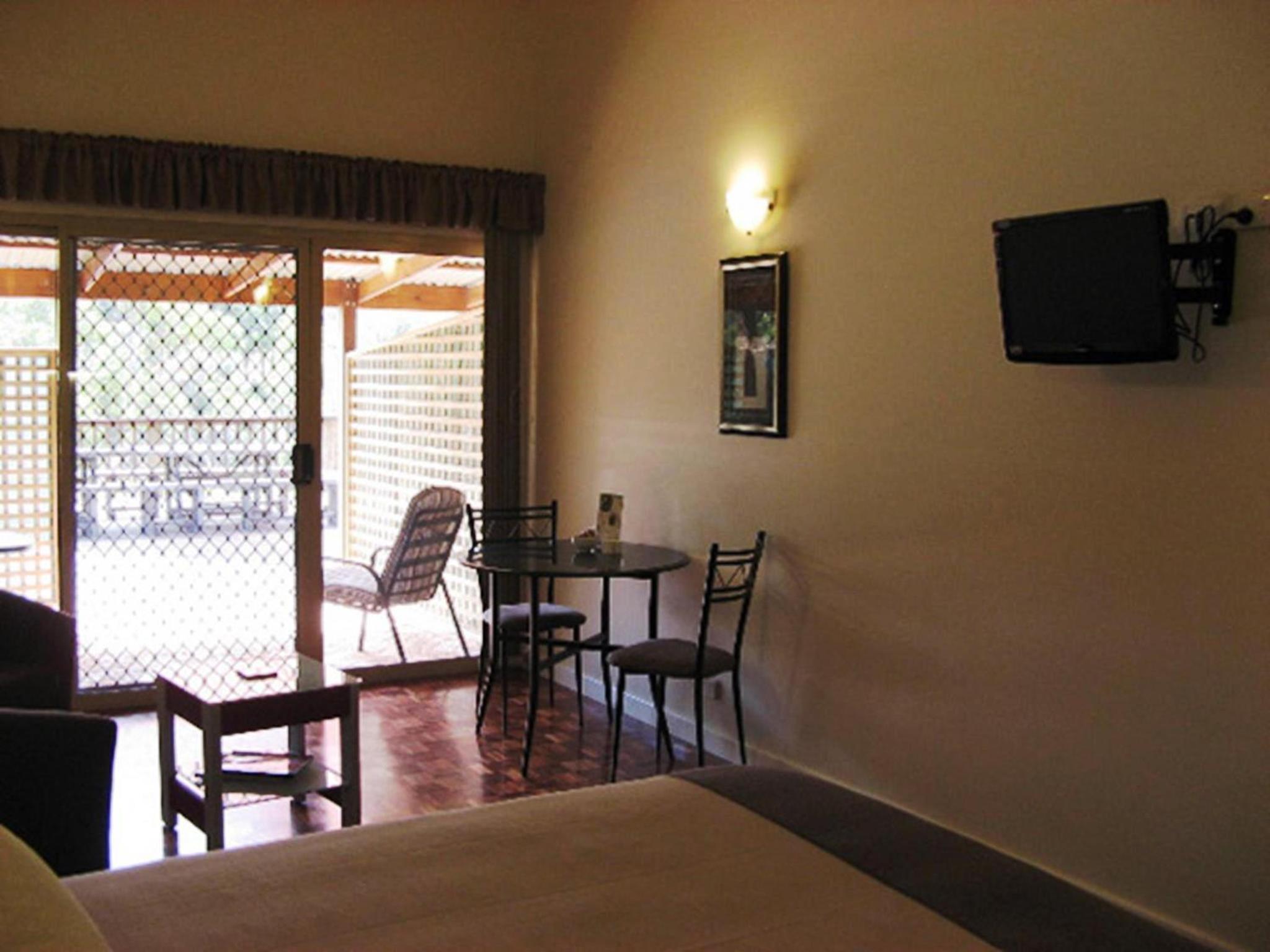 Twin Room - Disability Access photo 1