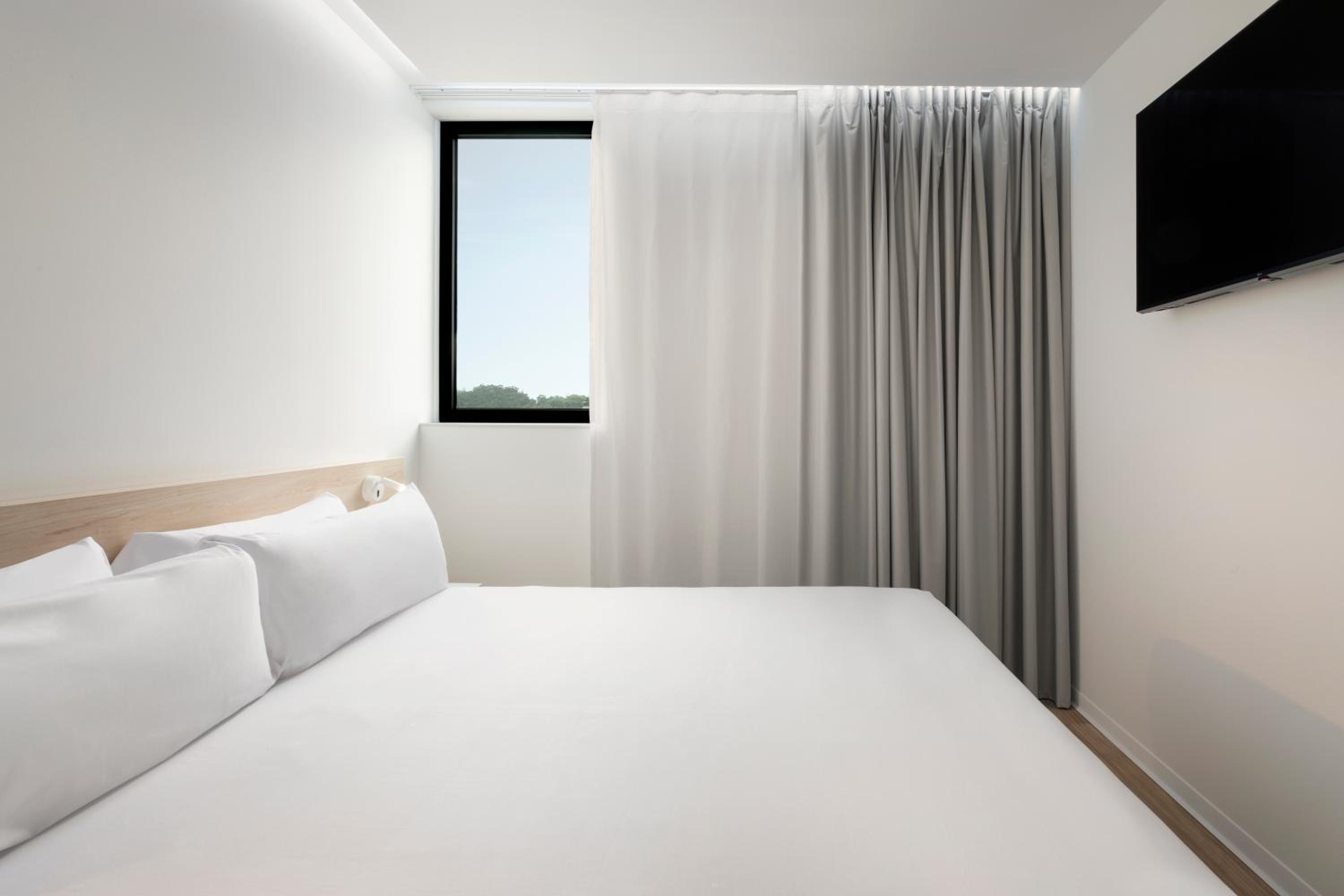 Double Room - Photo 3