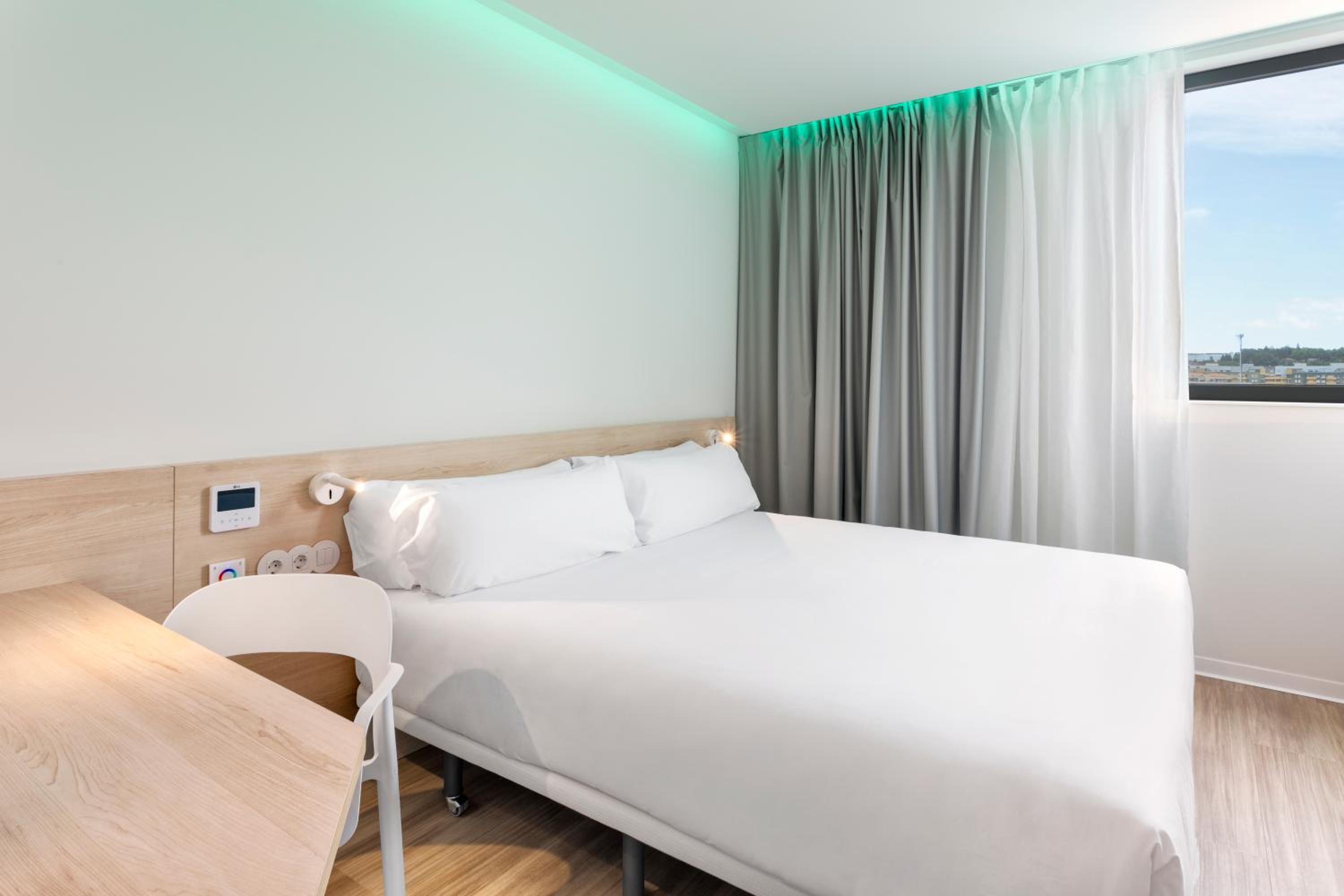Double Room - Photo 6