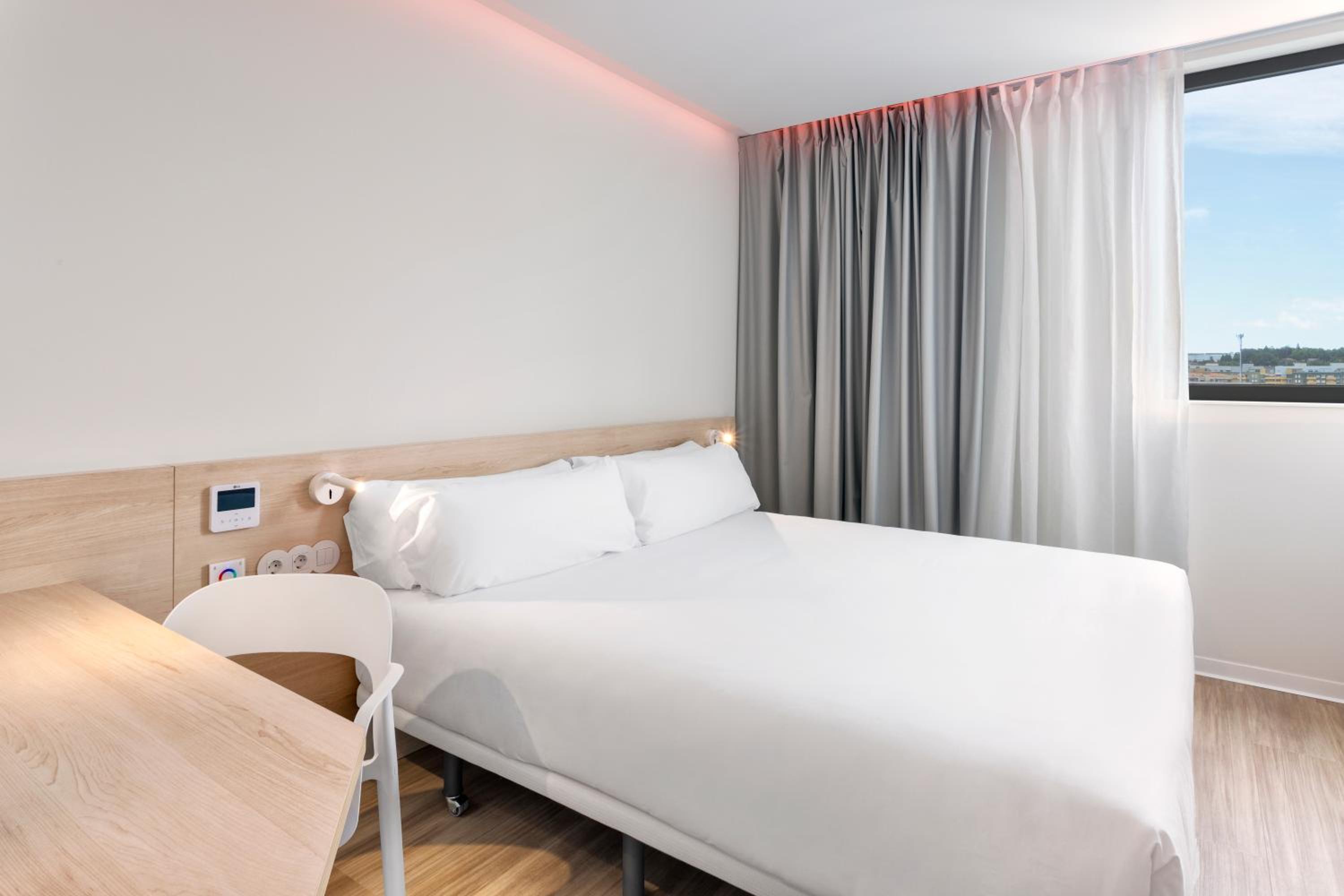 Double Room - Photo 9