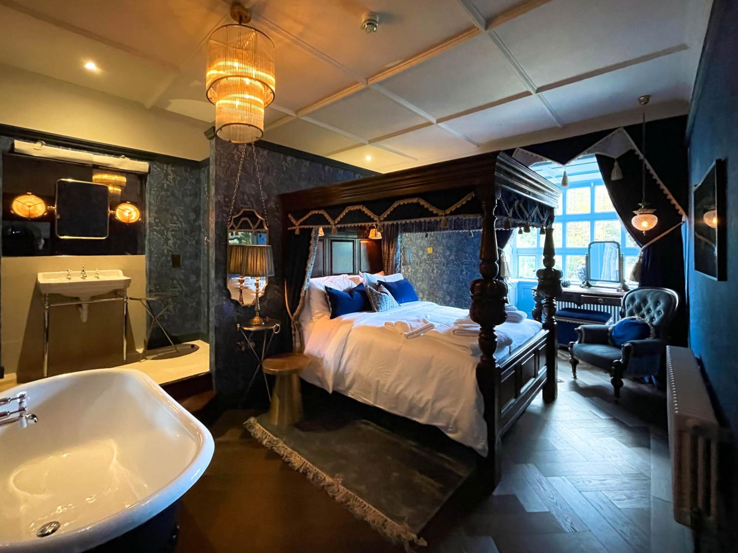 Junior Suite with Garden View - Photo 2