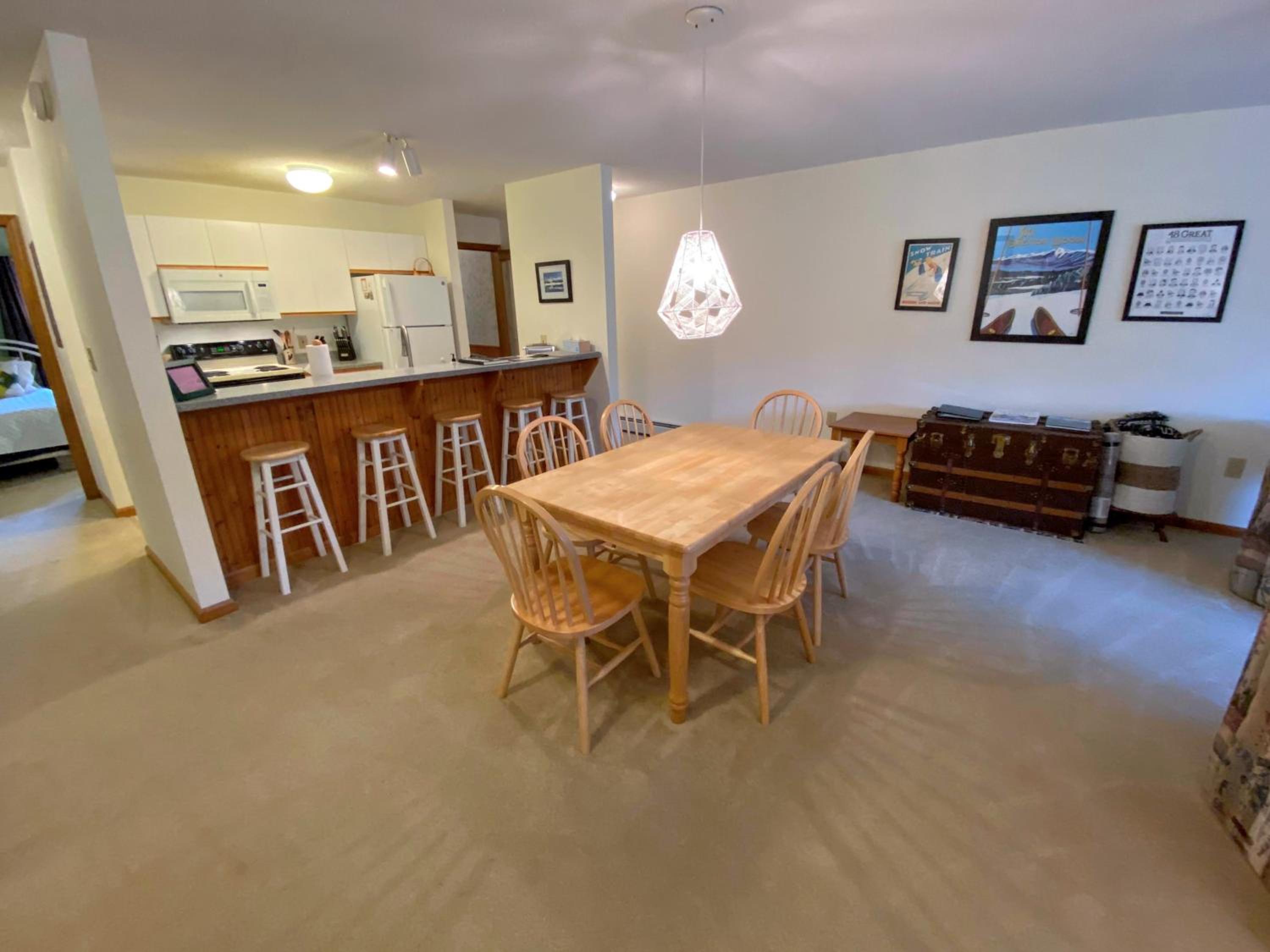 Three-Bedroom Apartment - Photo 3