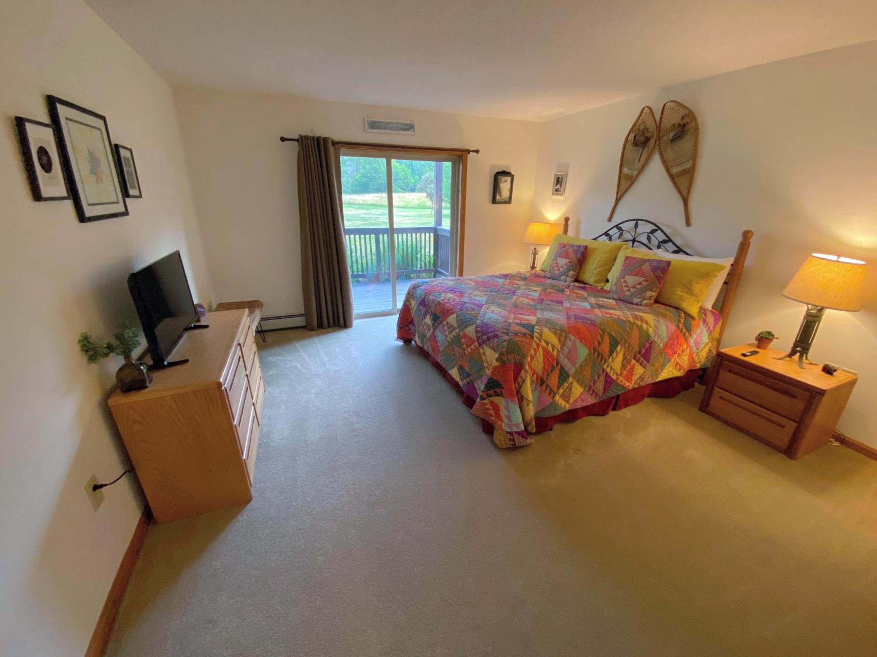 Three-Bedroom Apartment - Photo 8