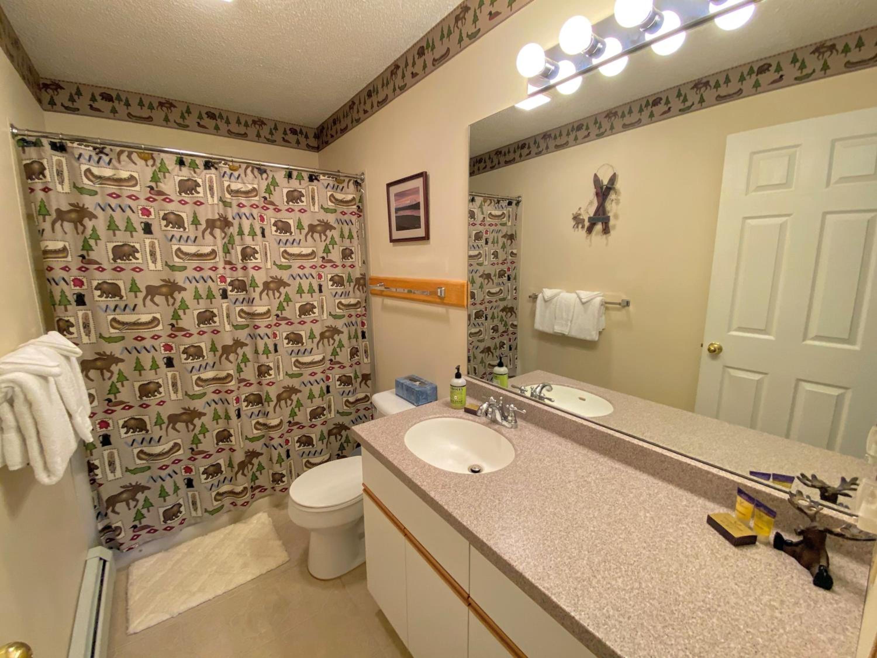 Three-Bedroom Apartment - Photo 7