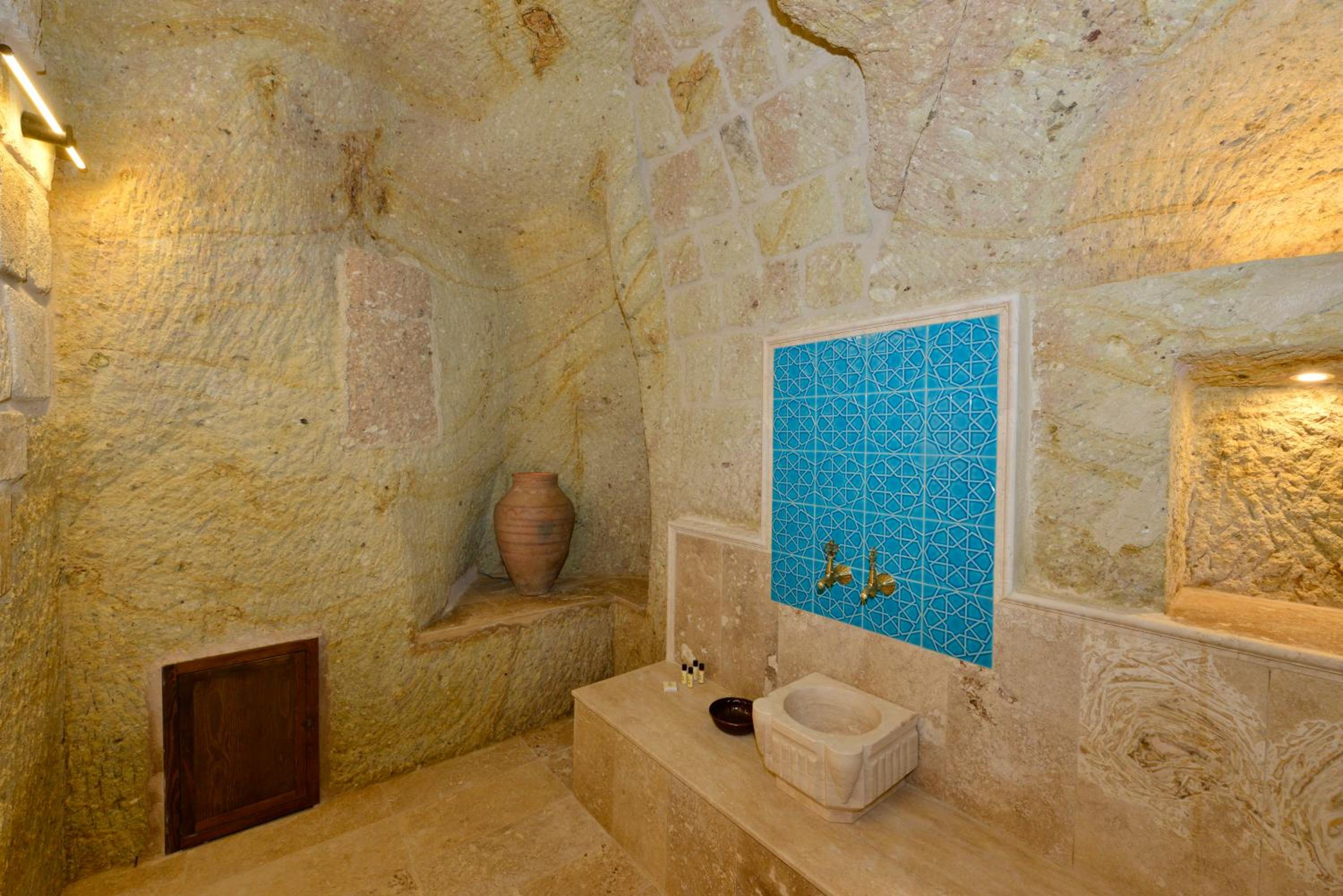 Duplex Suite - Photo 14