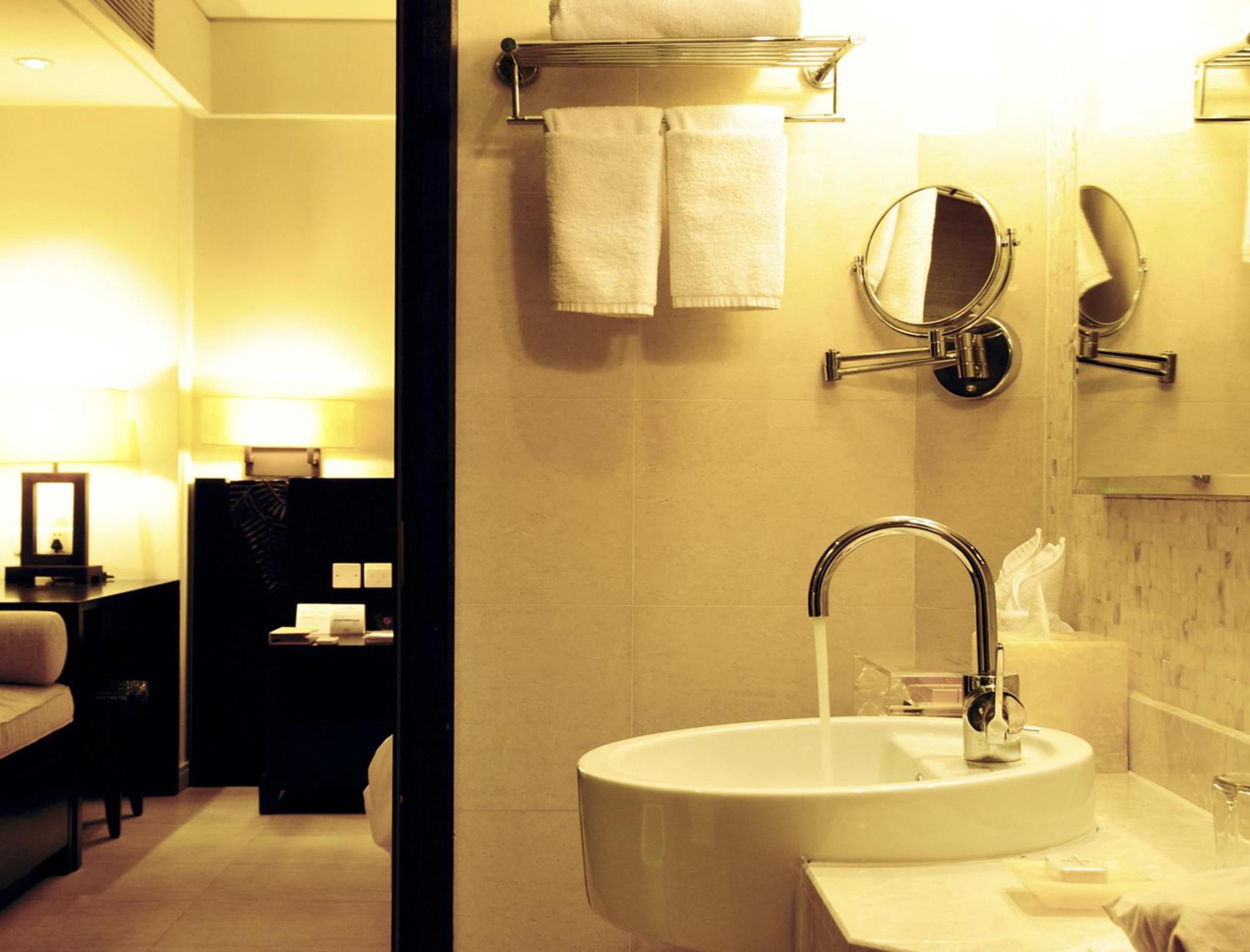 Two-Bedroom Family Suite - Photo 4