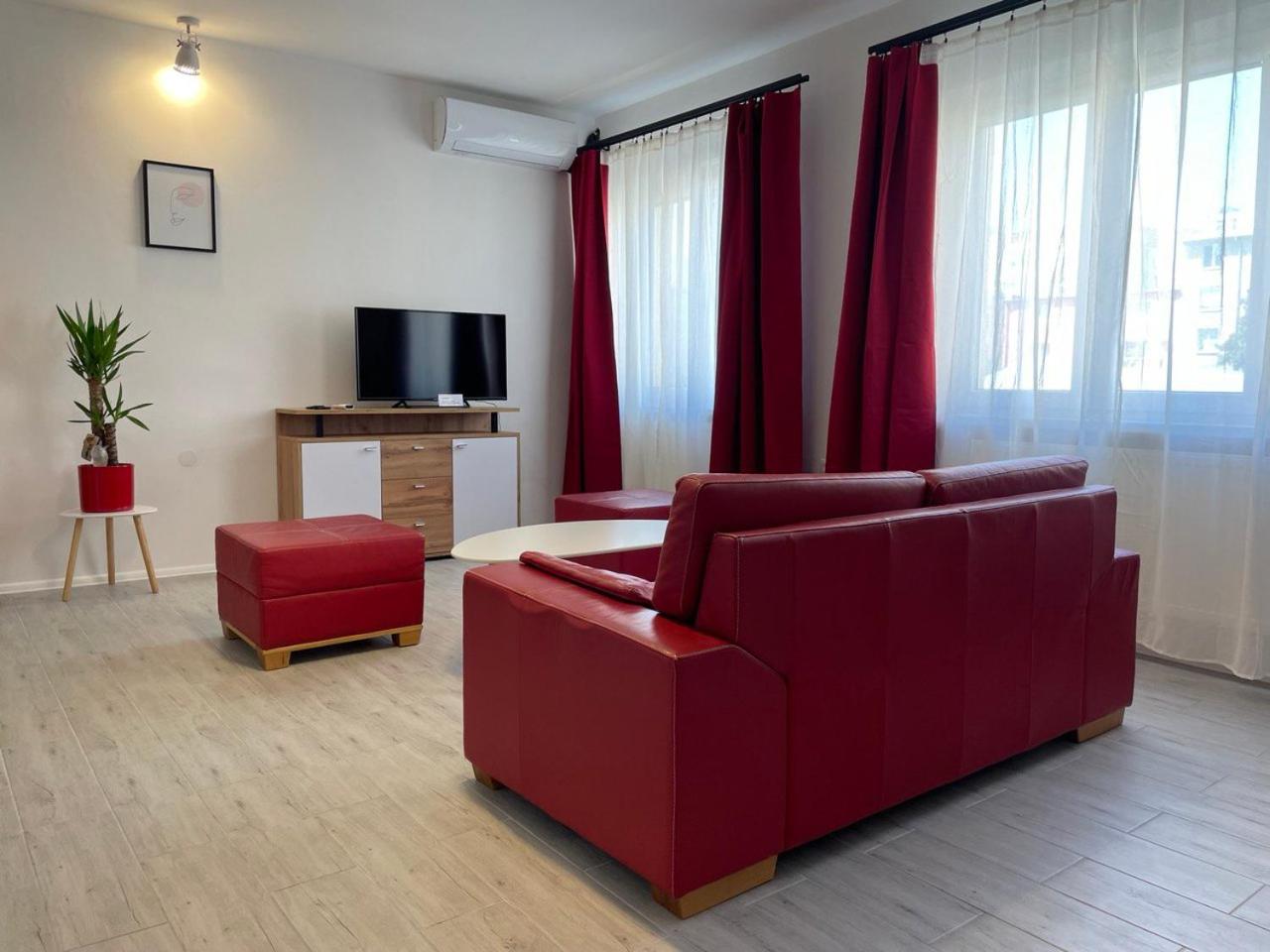 One-Bedroom Apartment - Photo 8