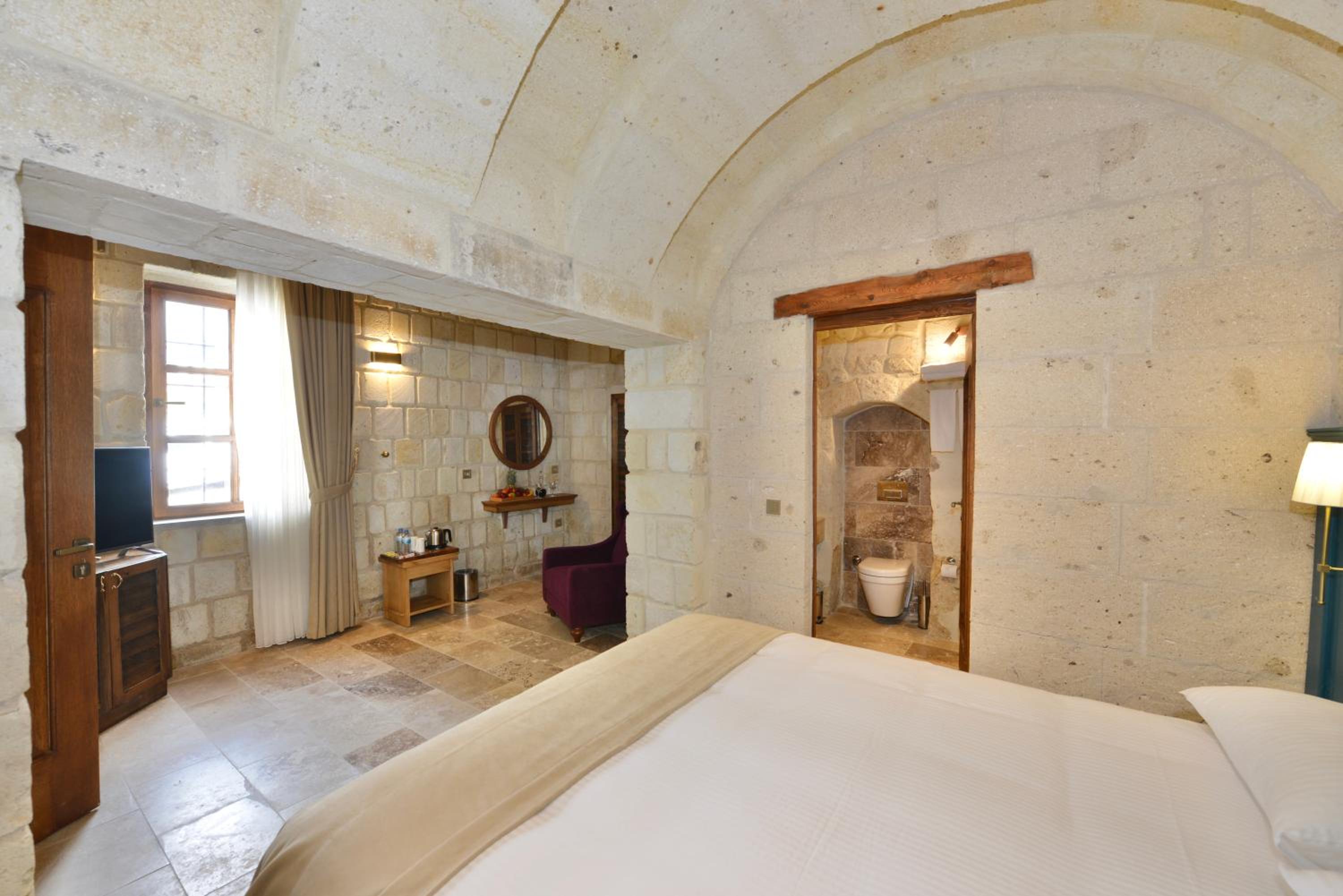 Deluxe Room - Photo 2