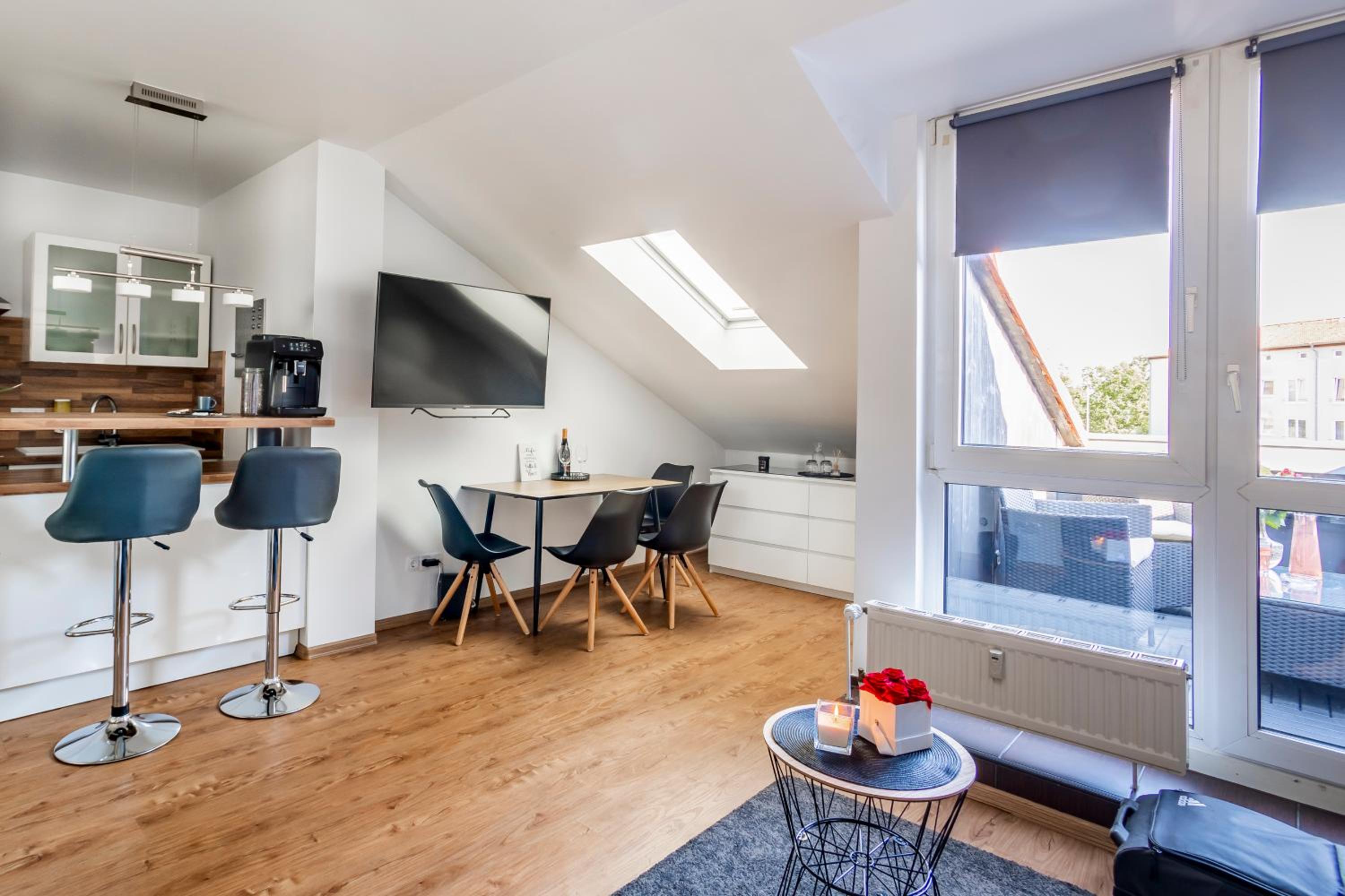 One-Bedroom Apartment - Photo 21