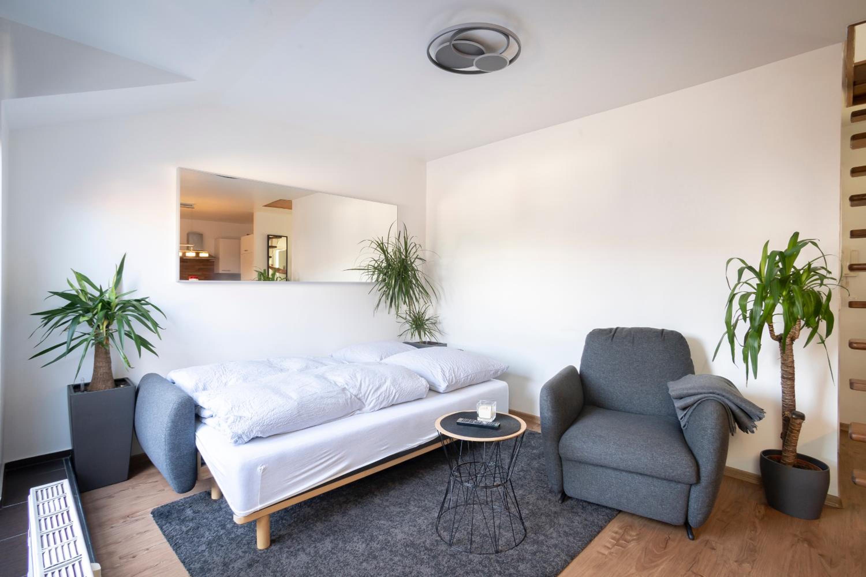 One-Bedroom Apartment - Photo 26