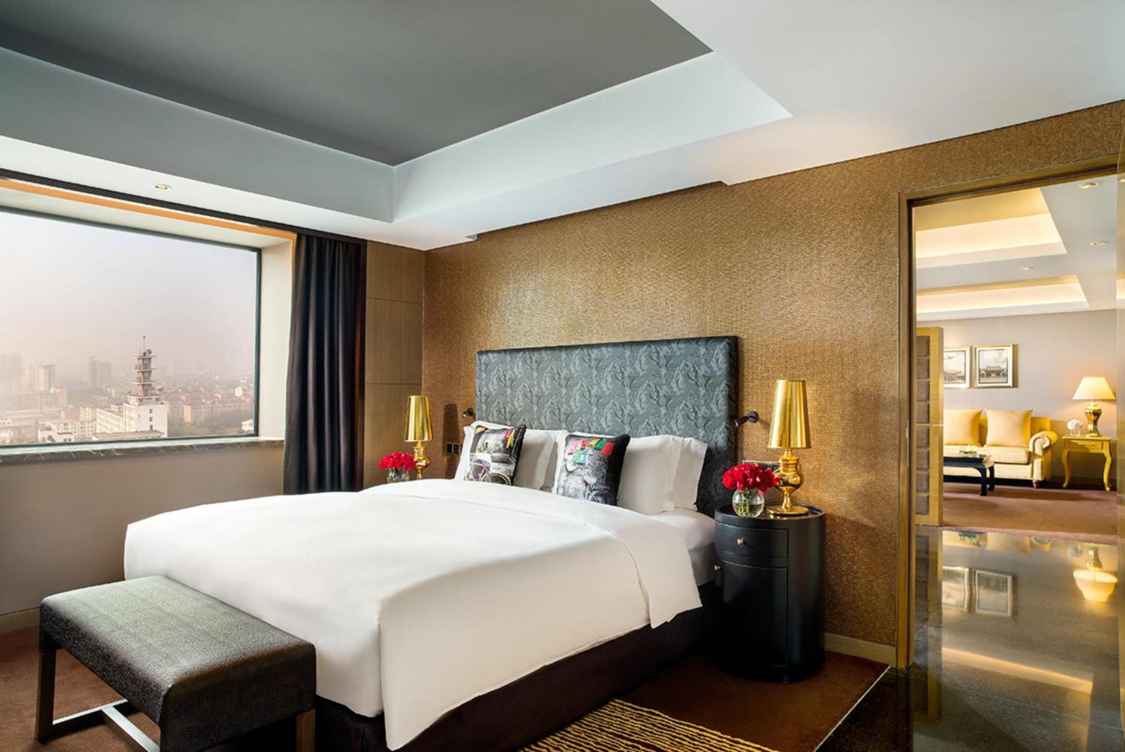 Junior King Suite with Extra Living-Room  - Photo 3