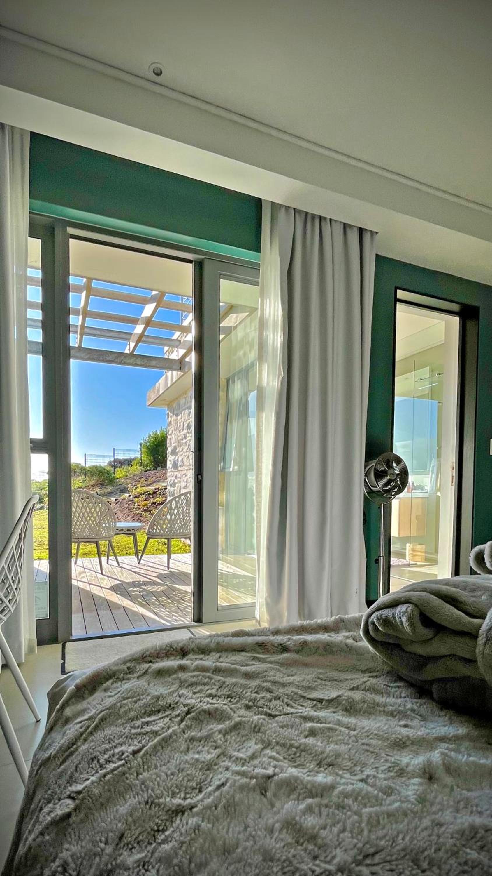 Deluxe Double Room with Sea View photo 3