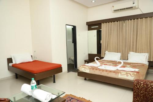 Standard Double Room with Fan photo 2