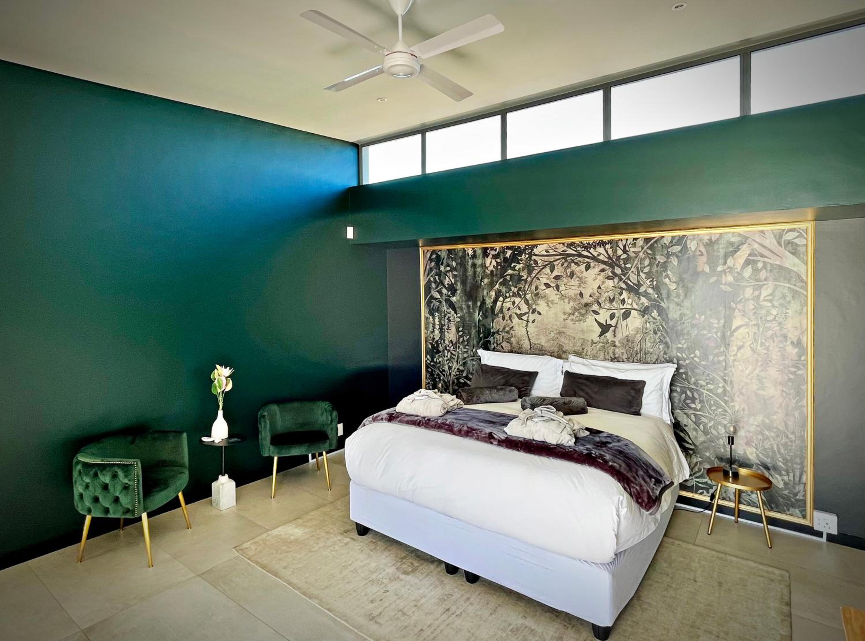 Deluxe King Room photo 3