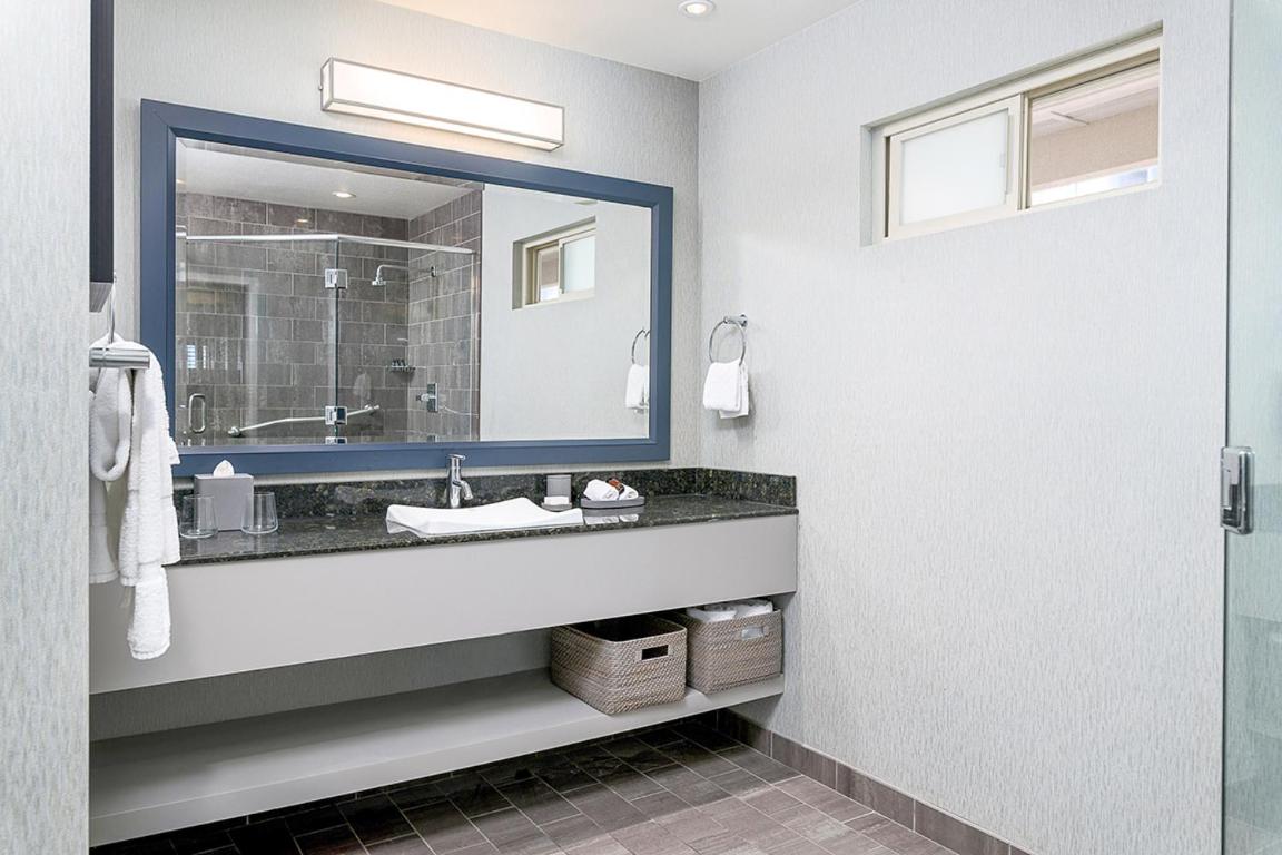 King Room with Ocean View - Photo 5