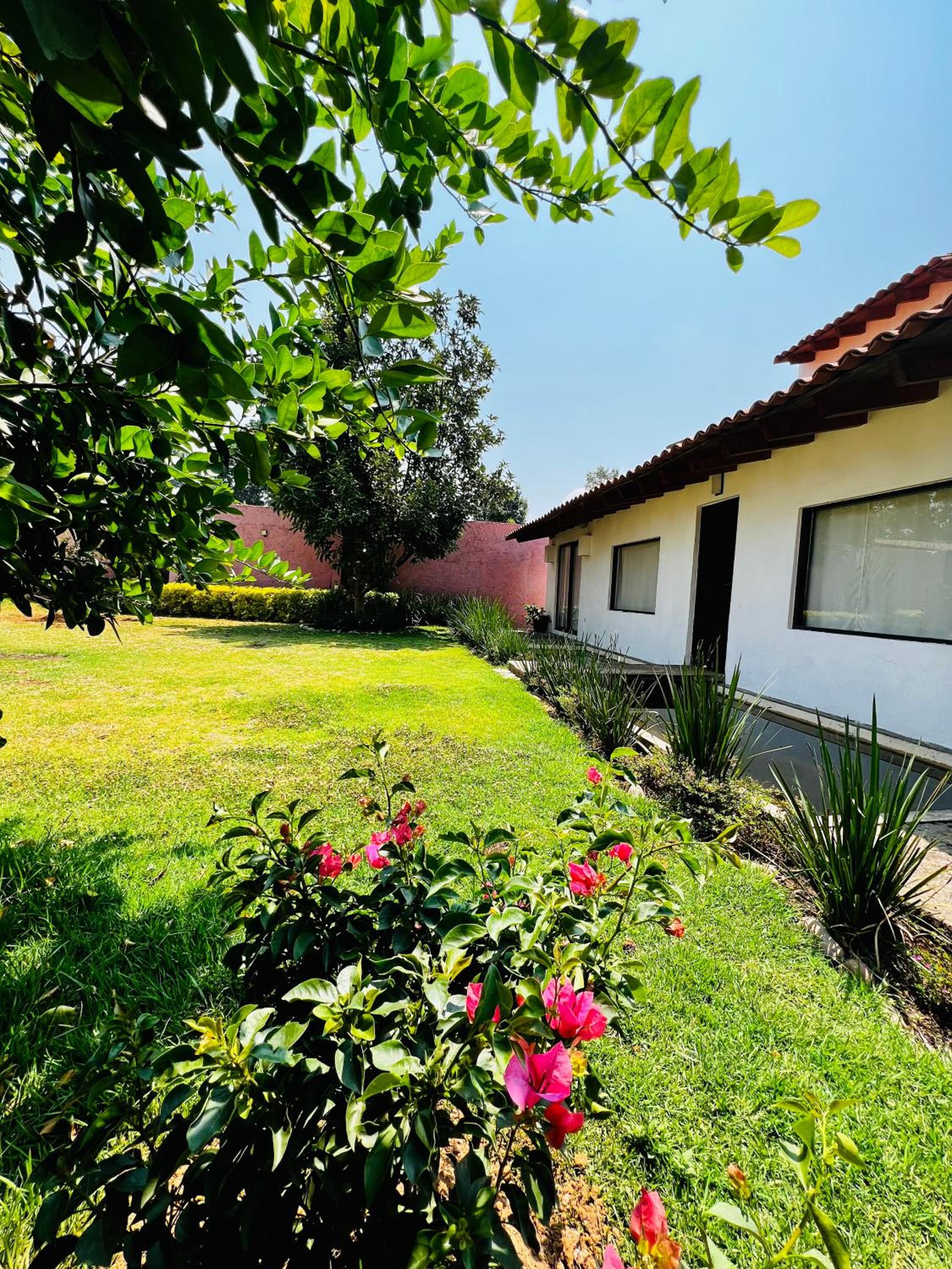 Four-Bedroom House - Photo 7