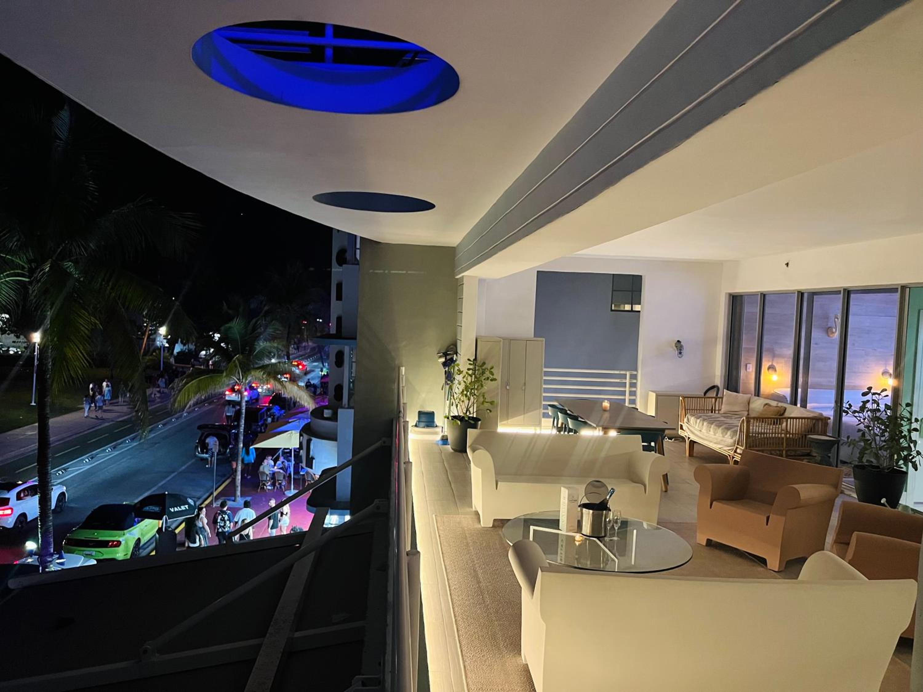 Apartment with Sea View - Photo 25