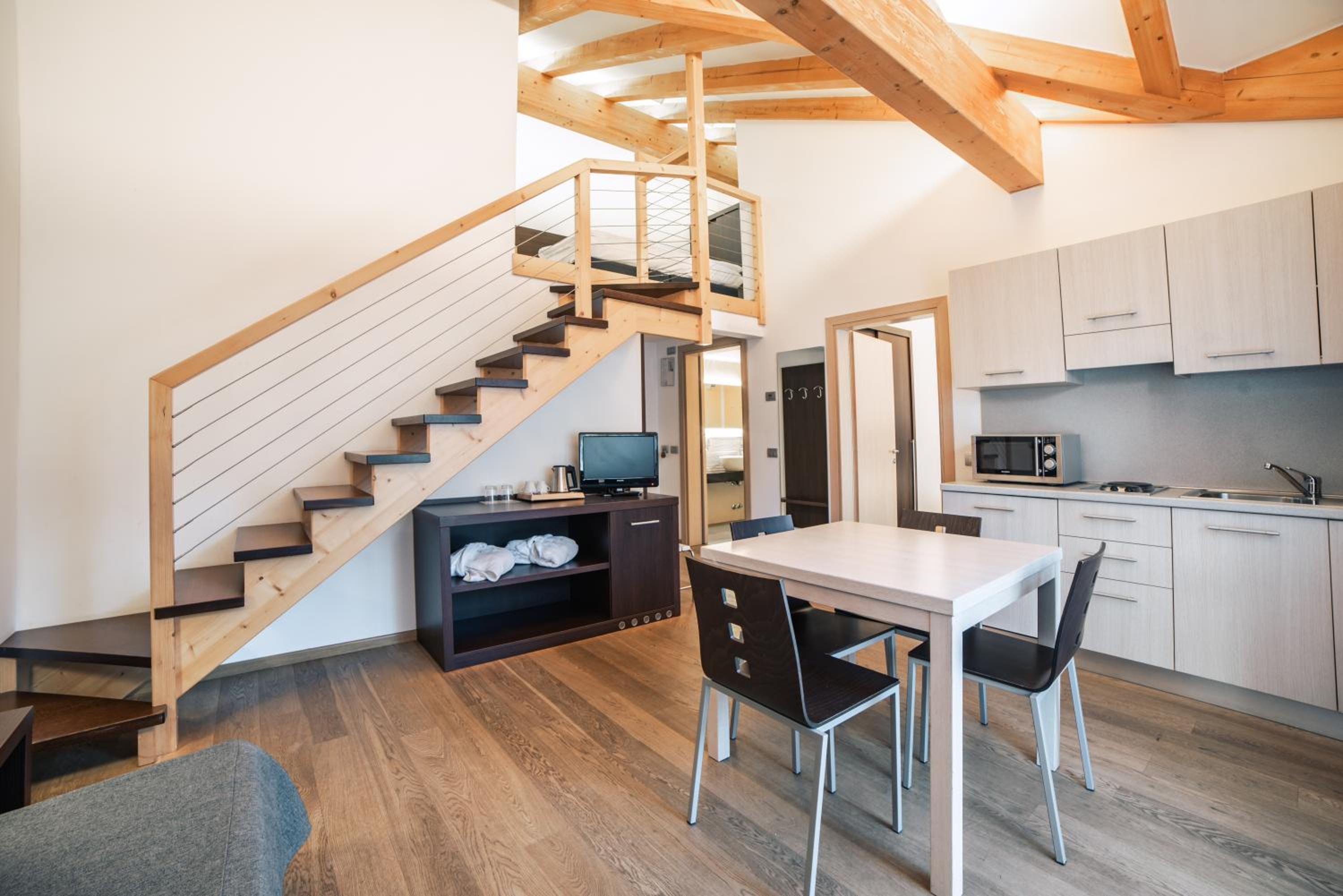 Family Suite with Balcony - Photo 1