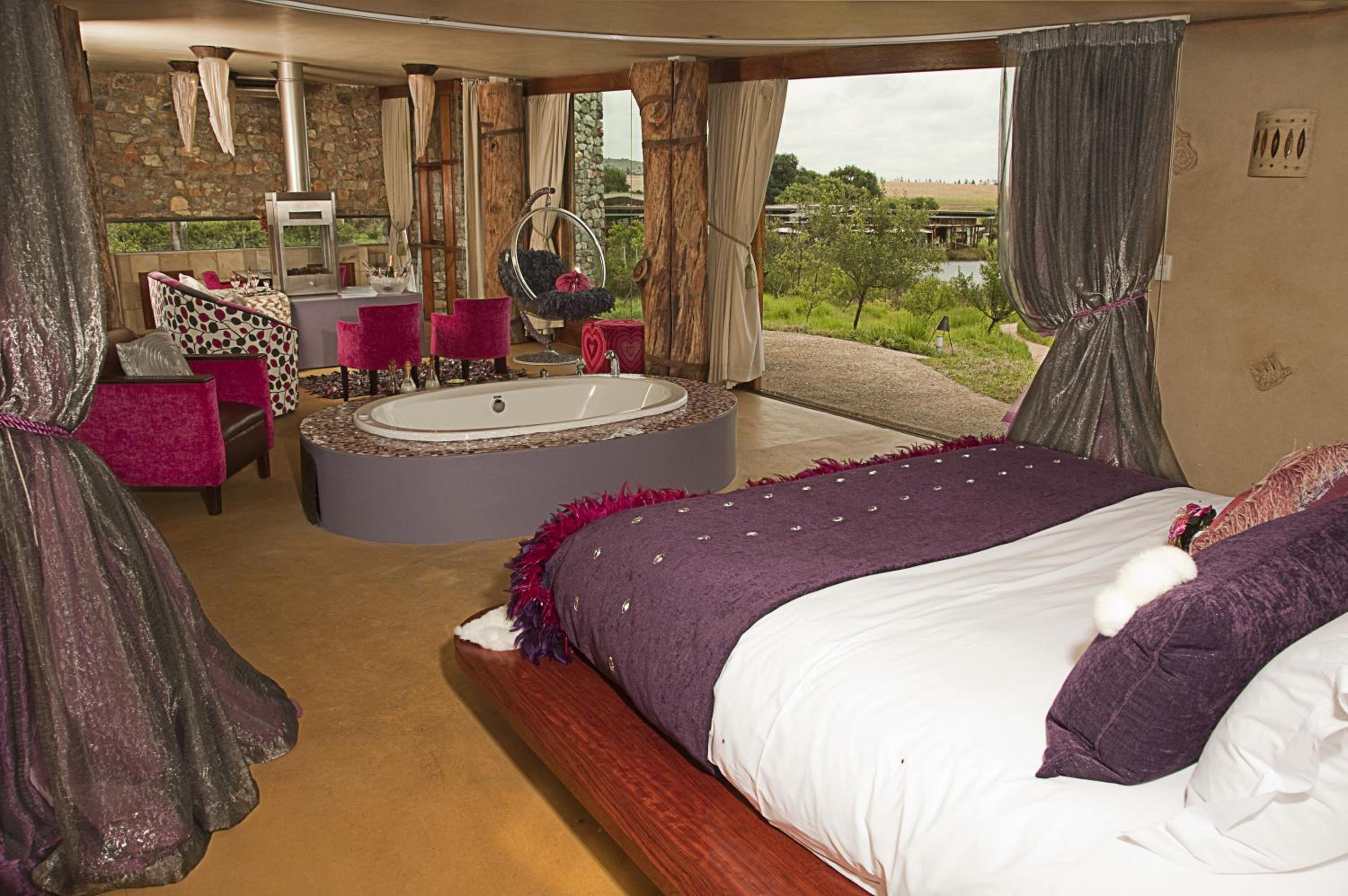 Honeymoon Suite photo 2