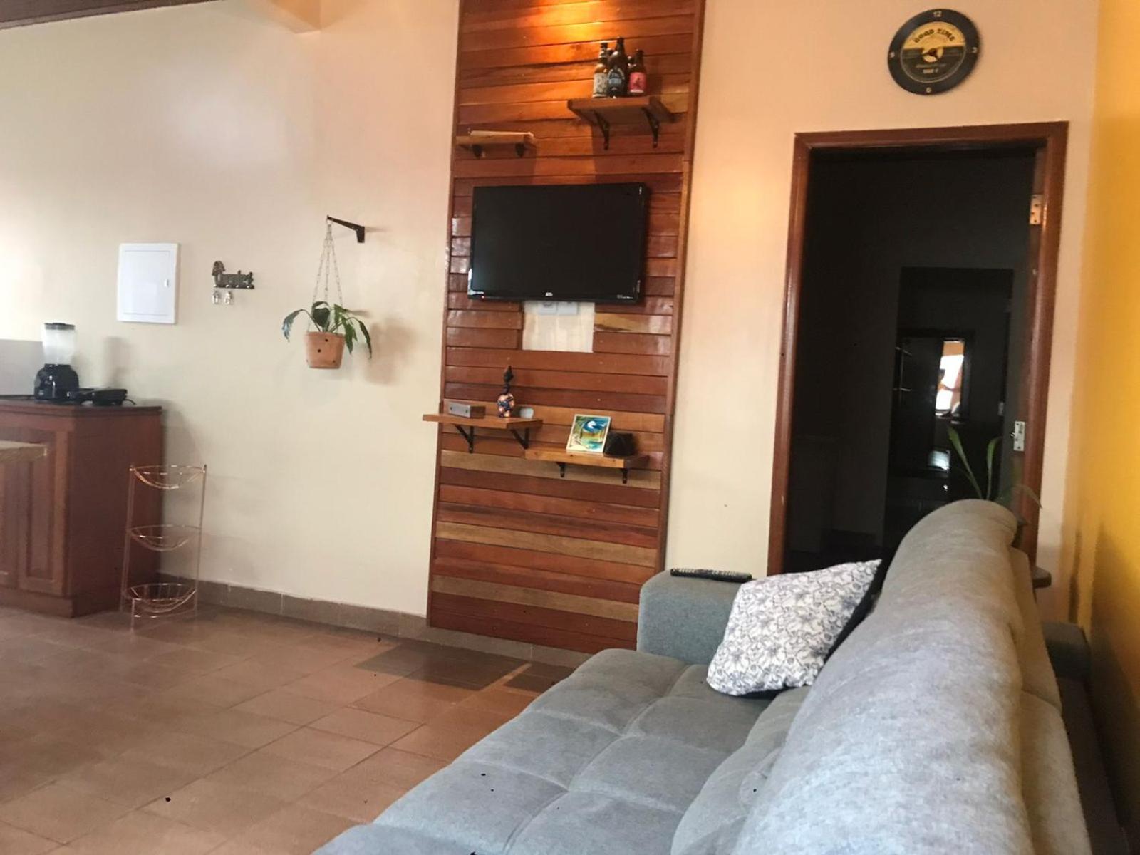 One-Bedroom House photo 1