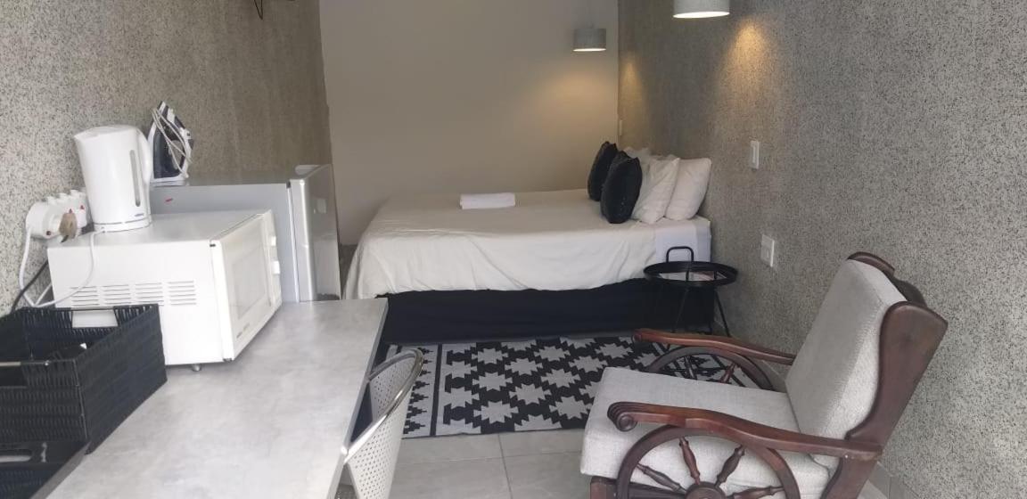 Double or Twin Room photo 3