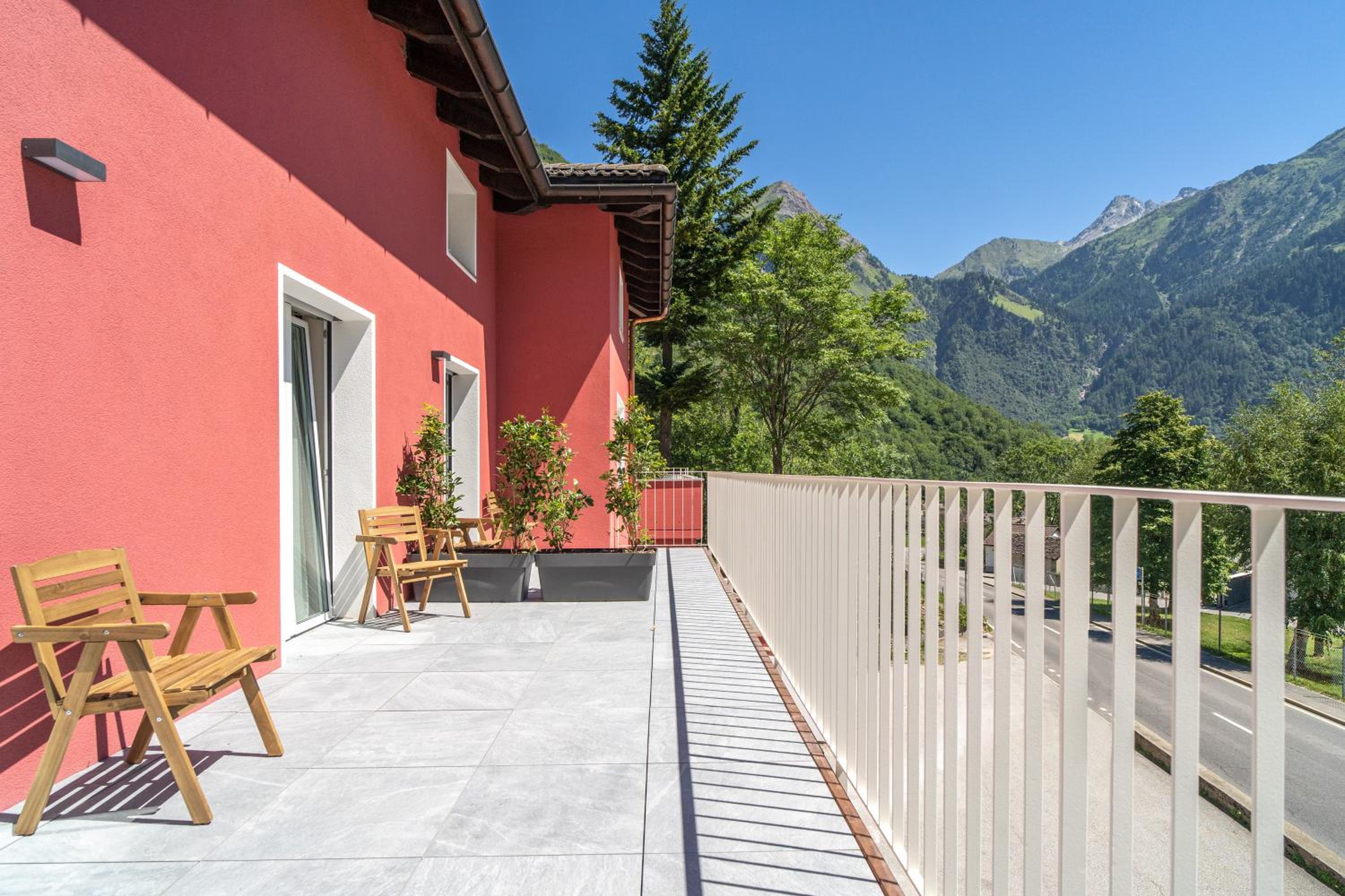 Double Room with Balcony - Photo 6