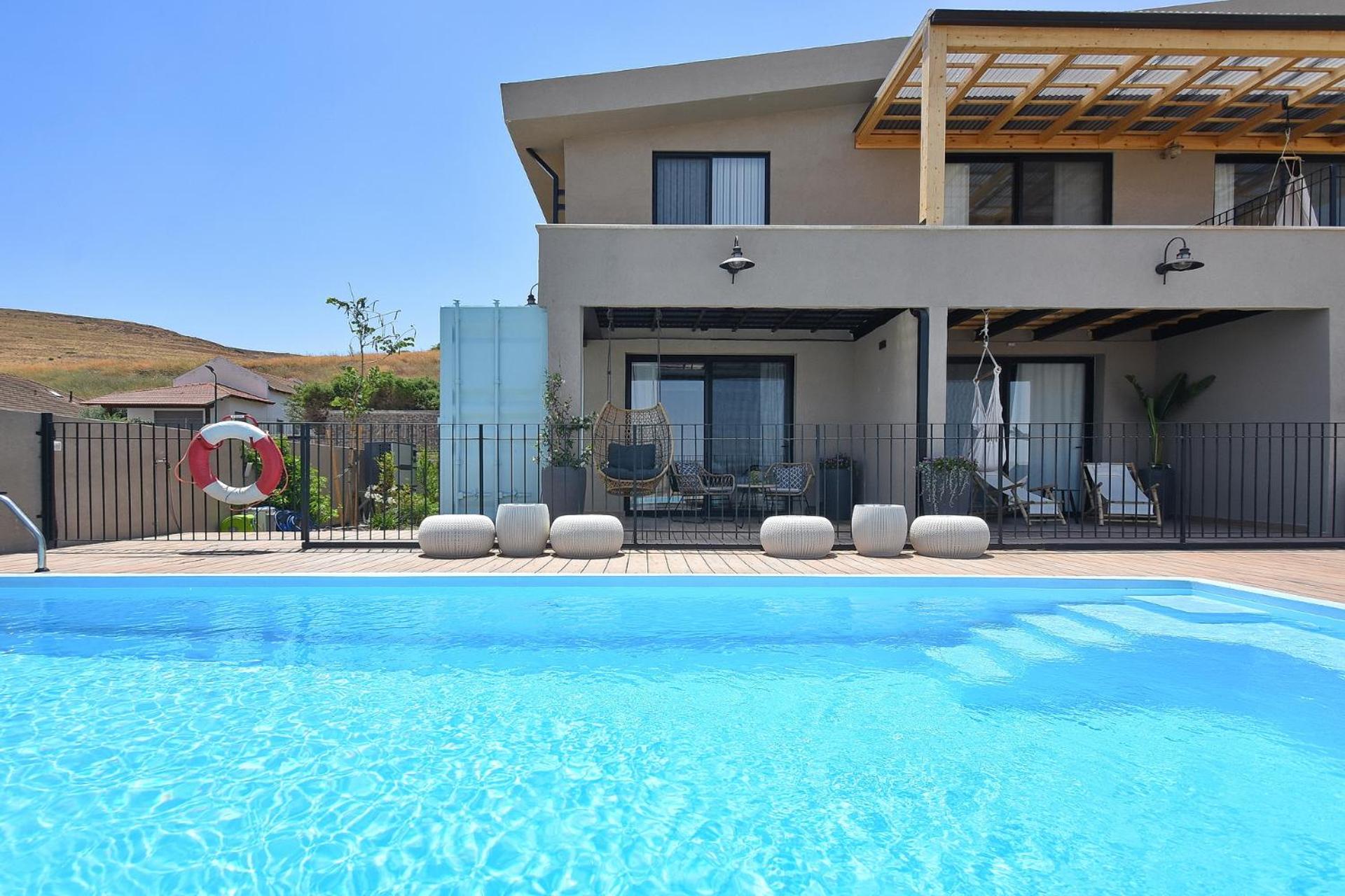 Three-Bedroom Villa photo 3