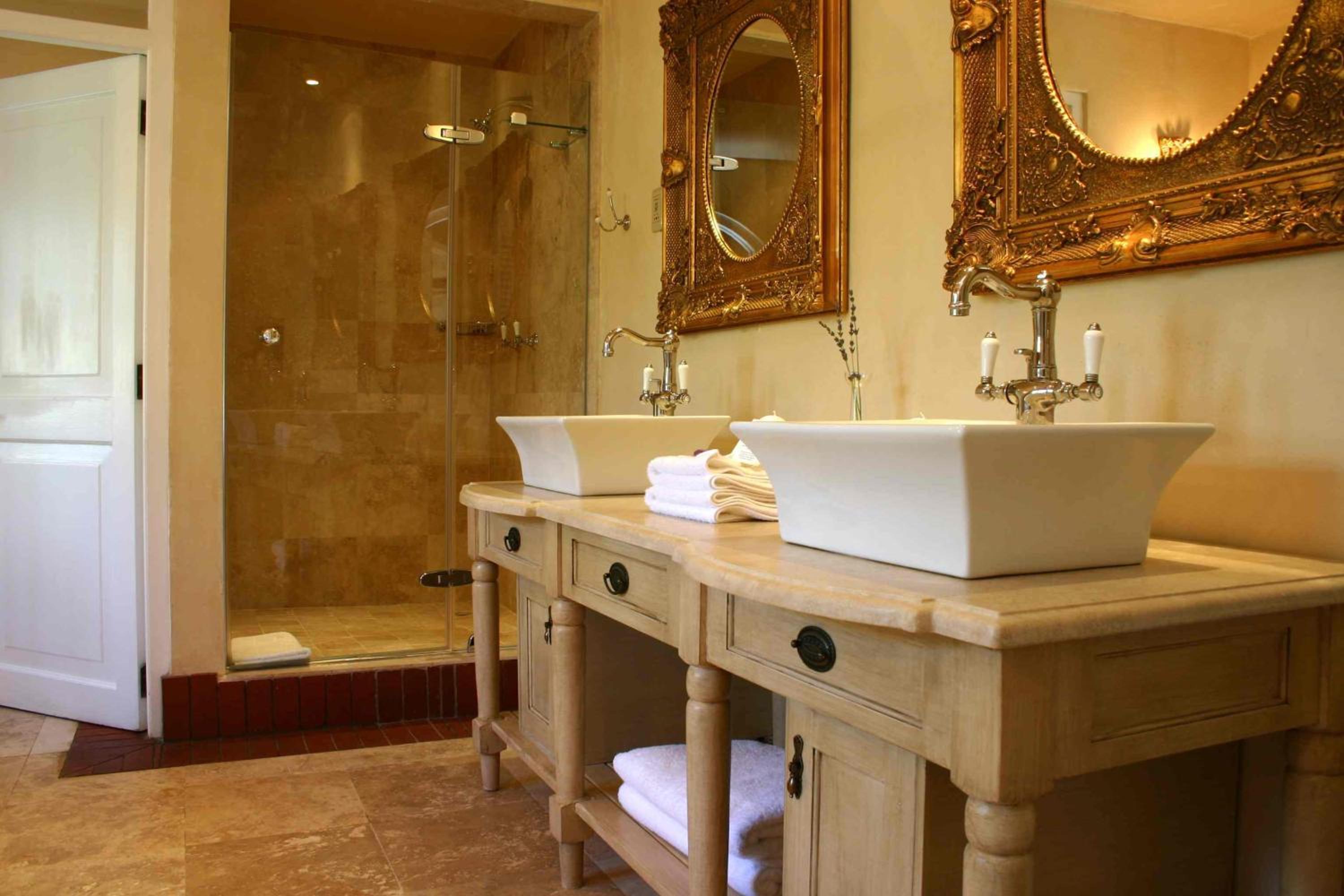 Villa Suite - Photo 7