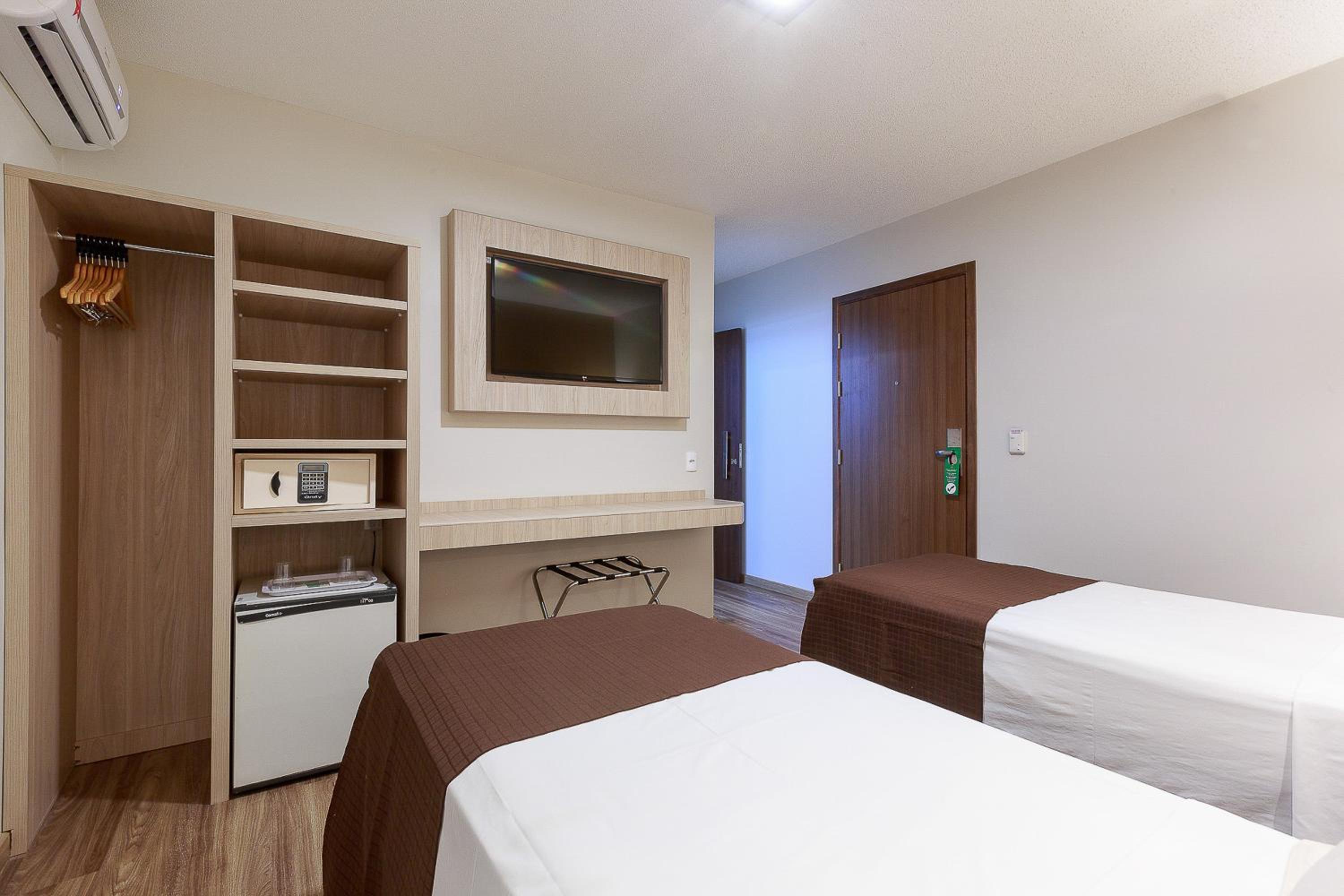 Double Room - Photo 3