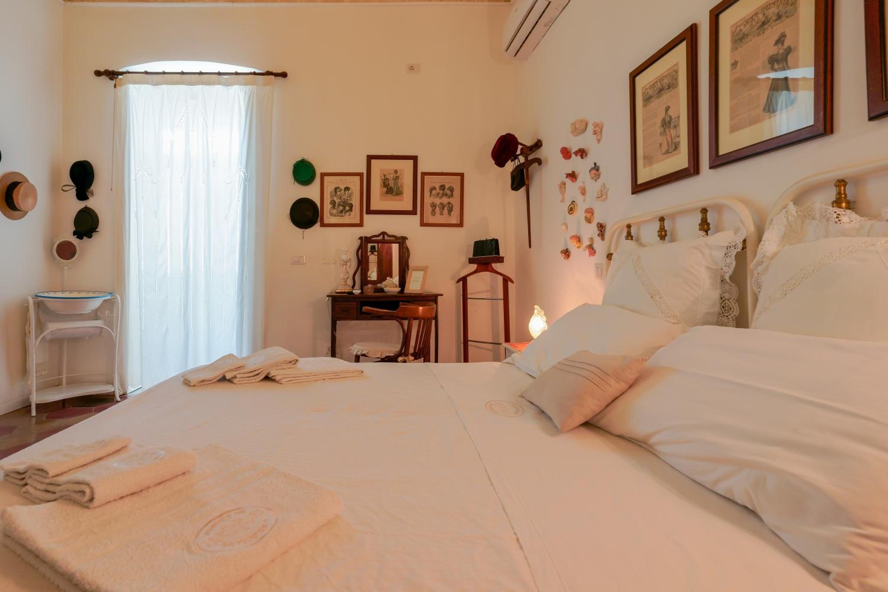 Double Room with Terrace - Photo 7