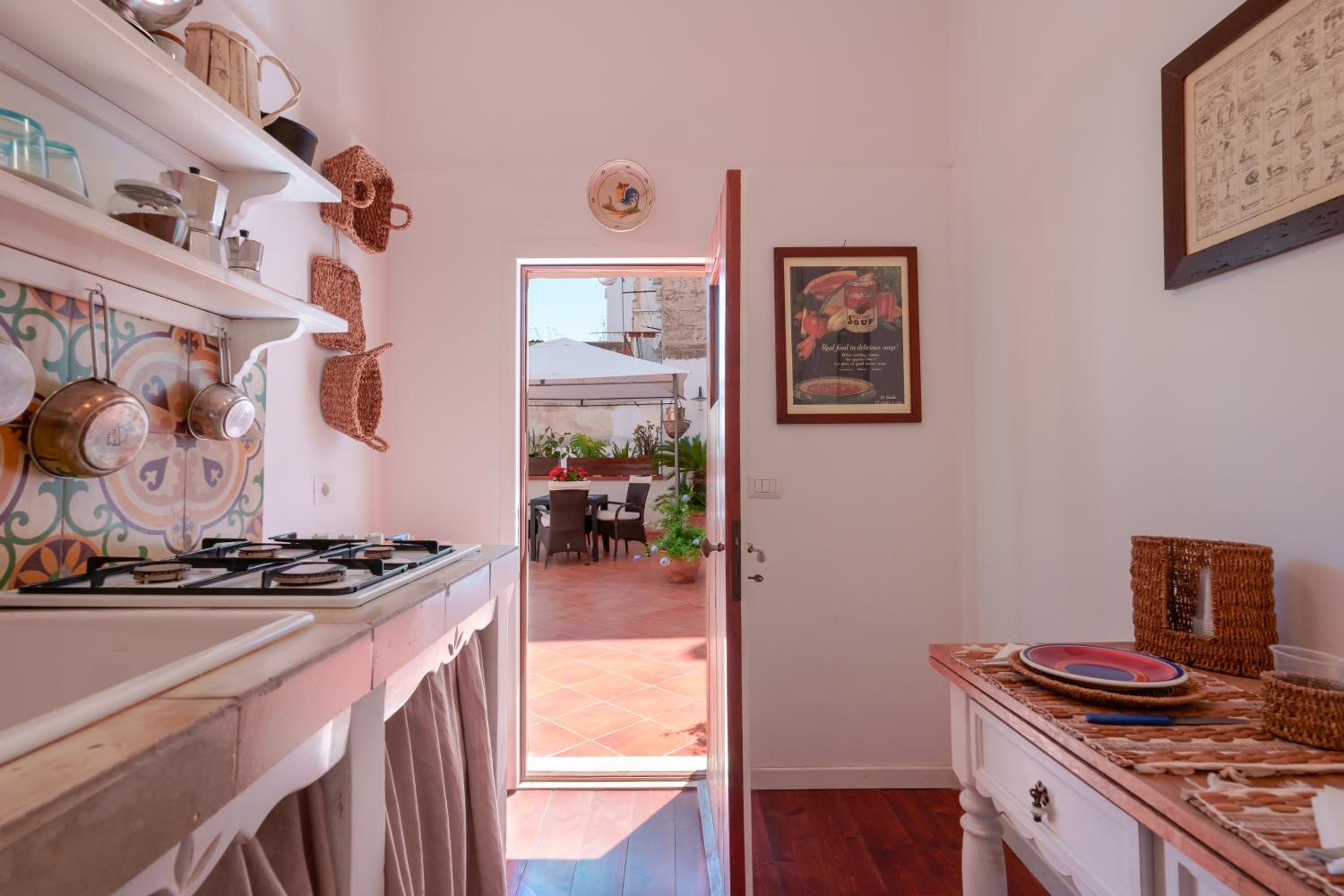 Double Room with Terrace - Photo 9