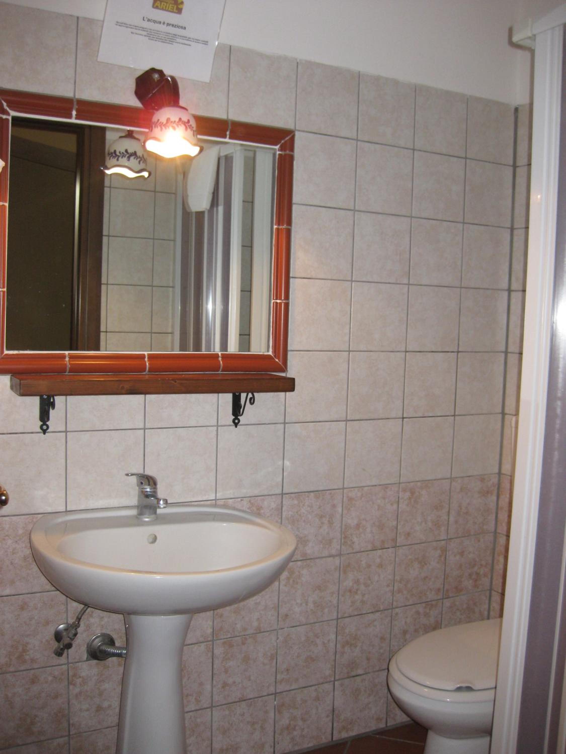 Room For 10 Adults with Private Bathroom photo 2