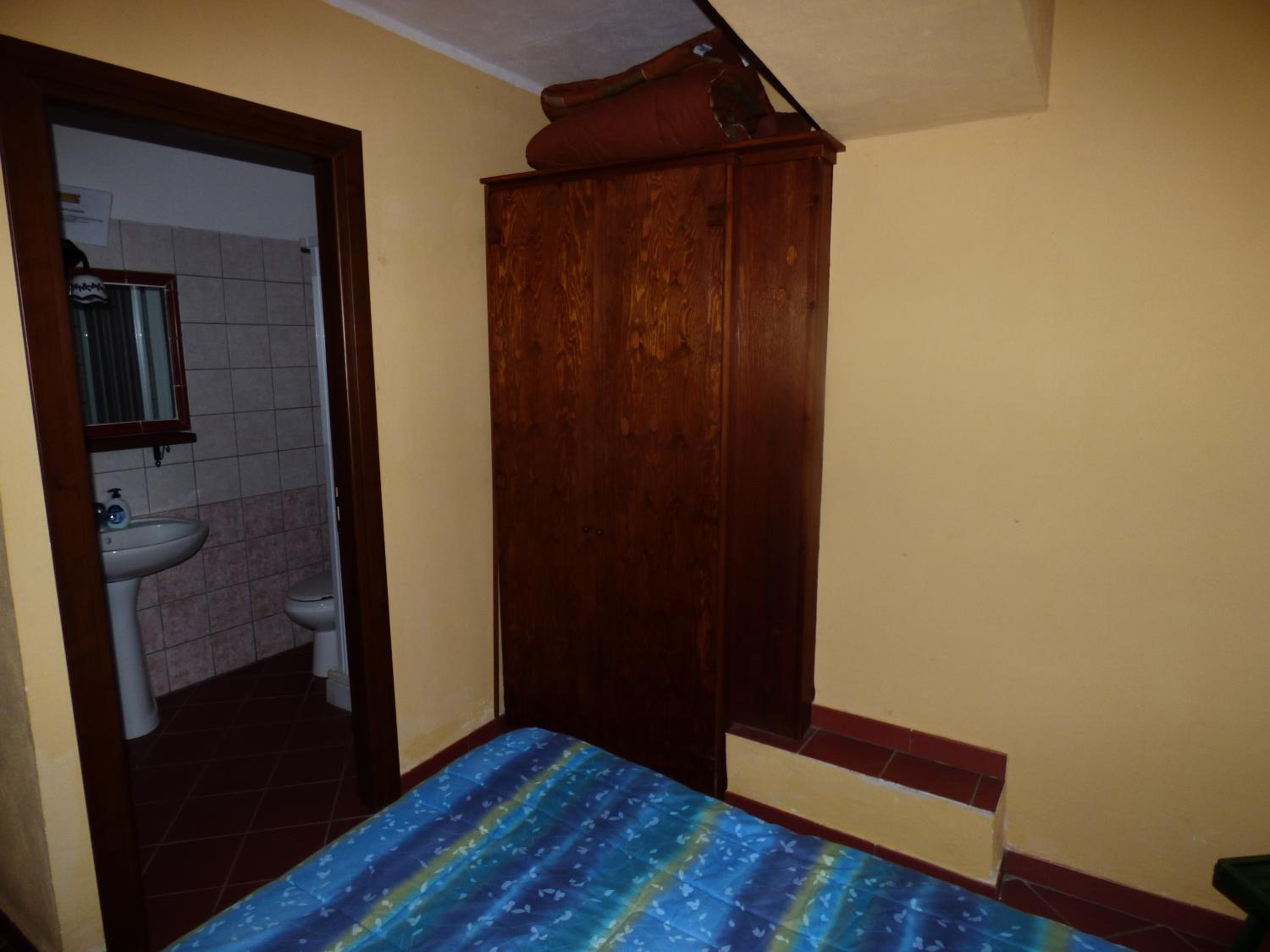 Room For 10 Adults with Private Bathroom photo 1