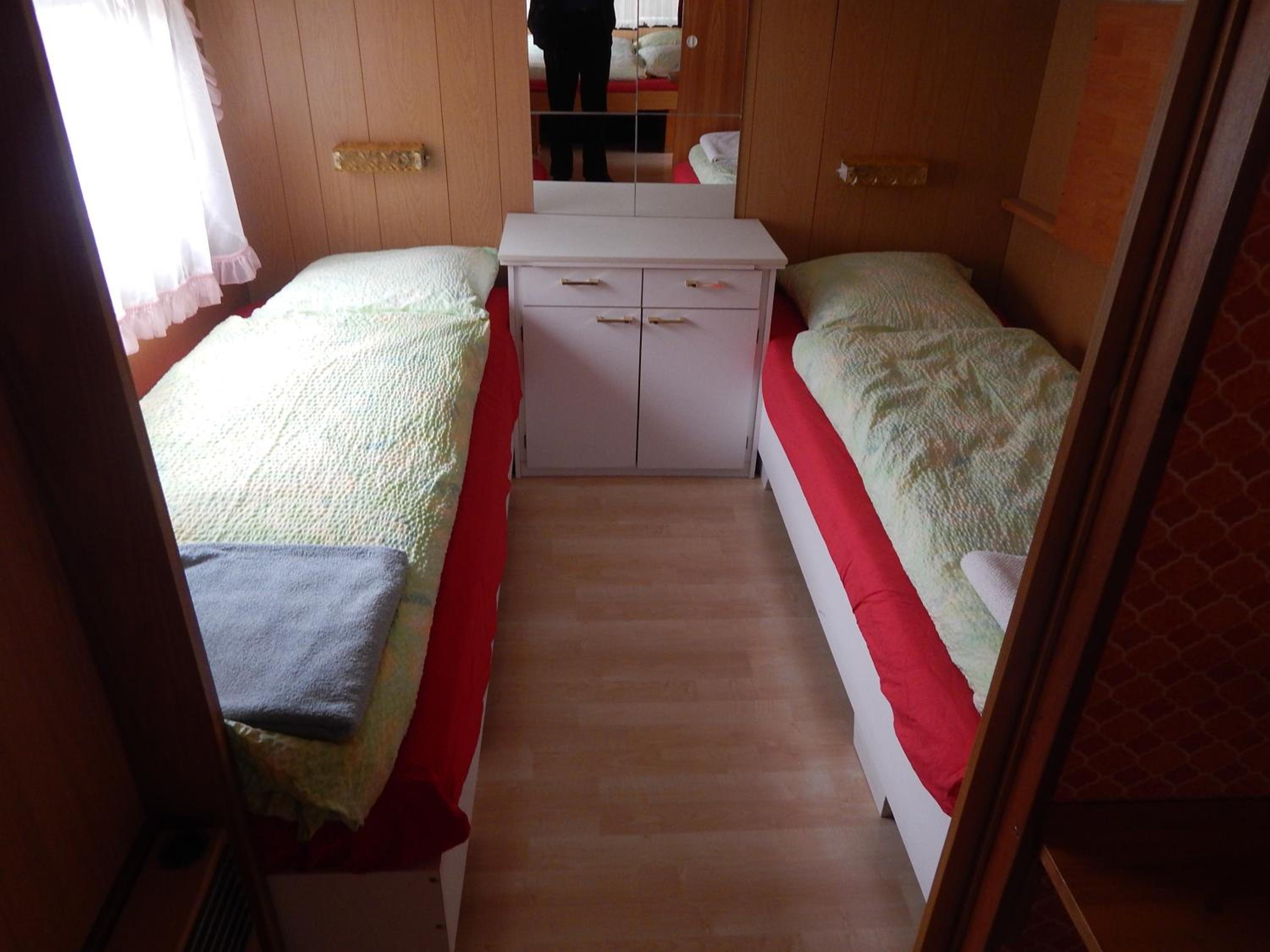 Mobile Home photo 3