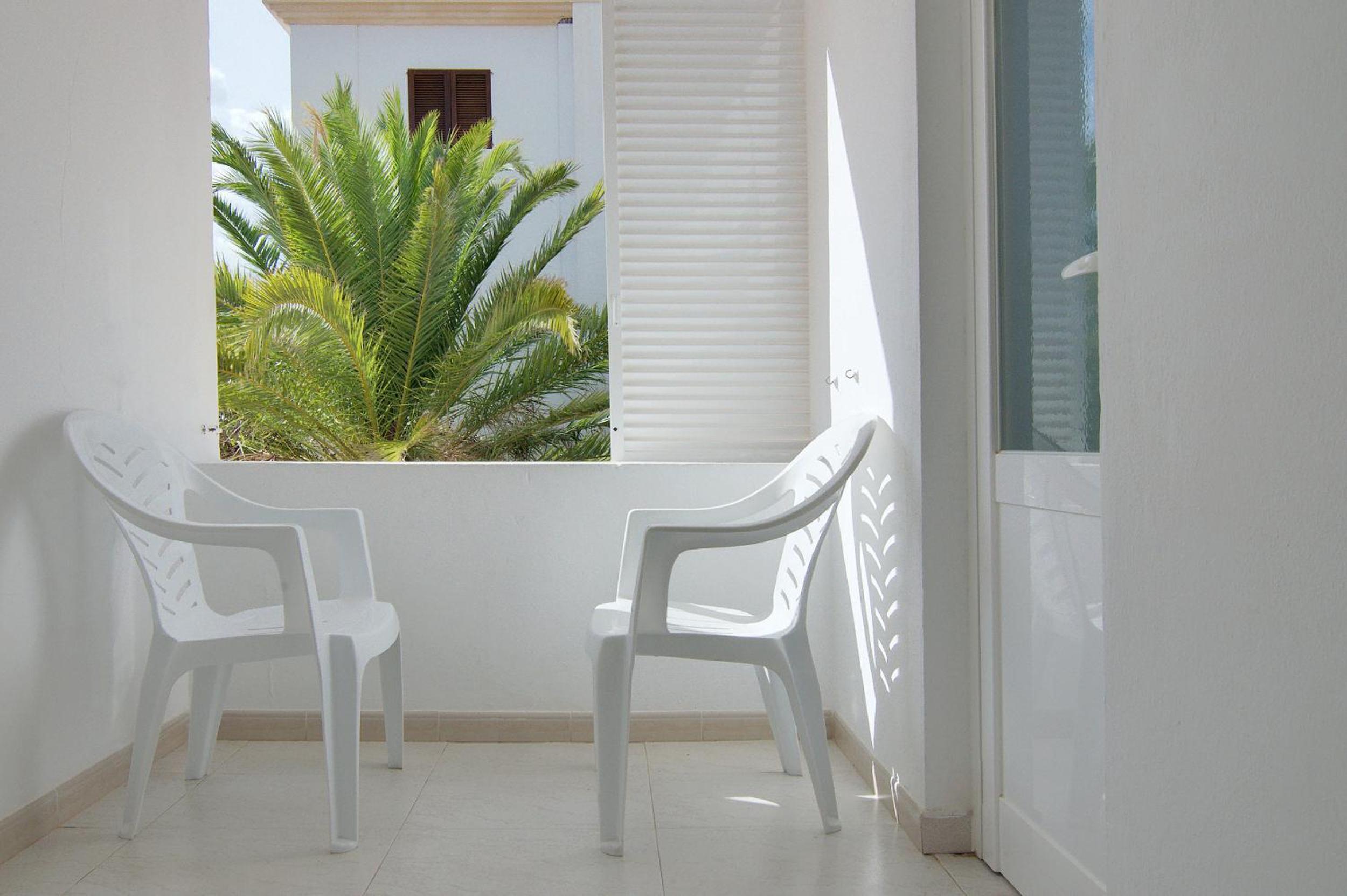Queen Room with Garden View