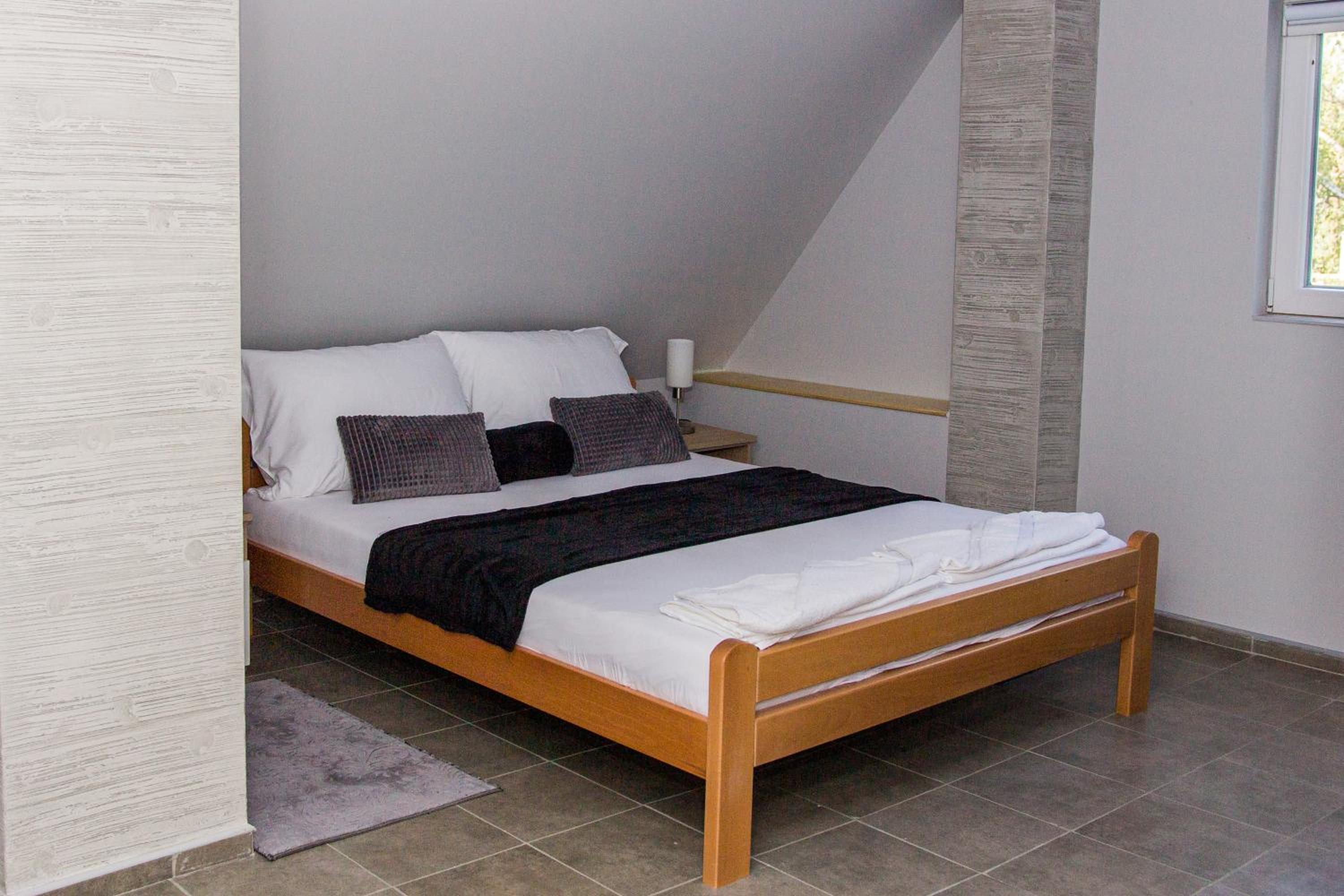 Double Room with Private Bathroom photo 1