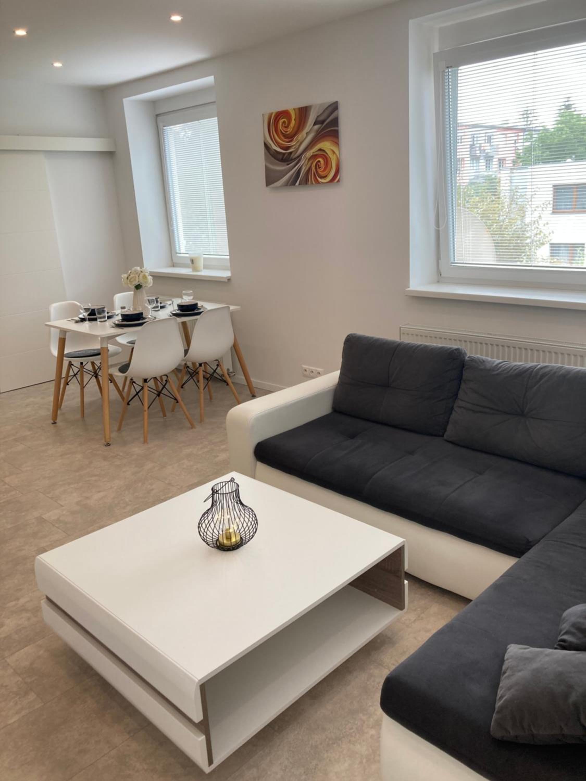 One-Bedroom Apartment photo 1