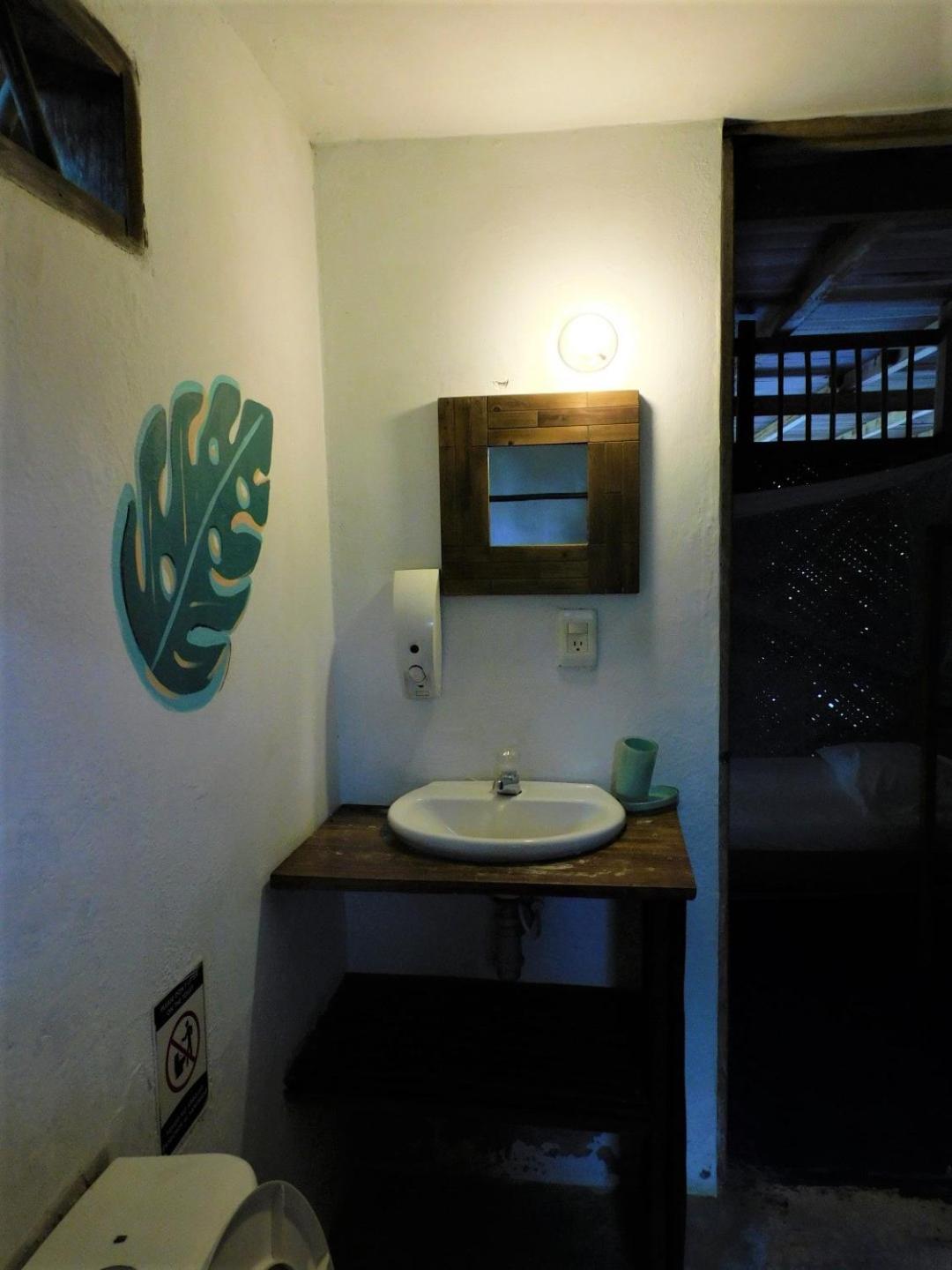 Triple Room with Private Bathroom photo 2