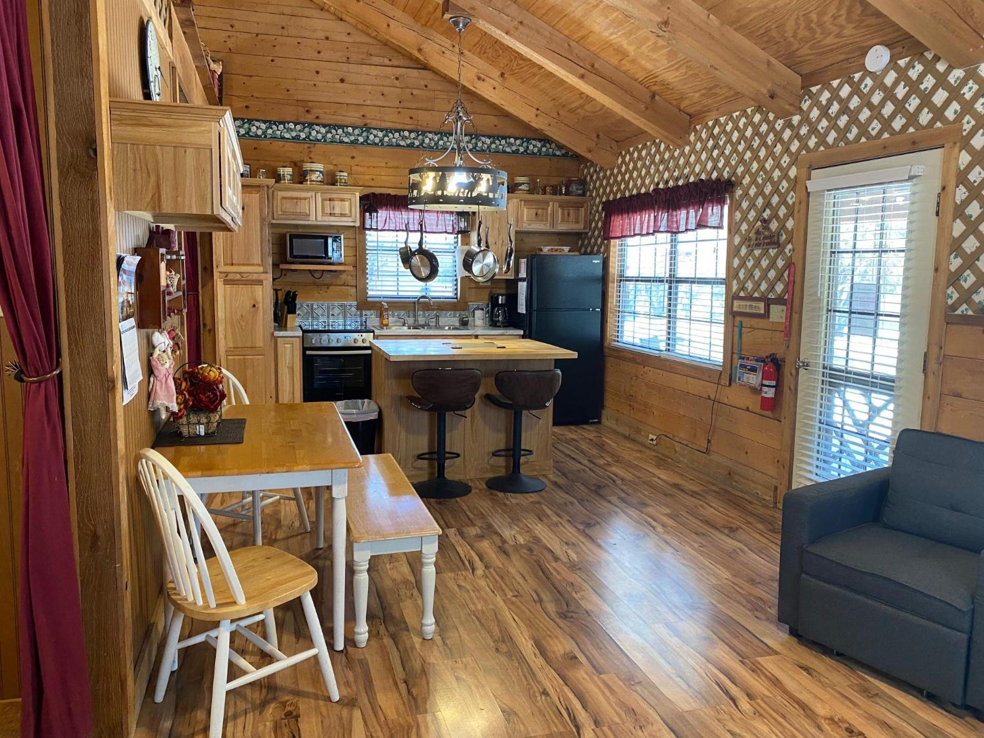 Superior Cabin - Photo 4