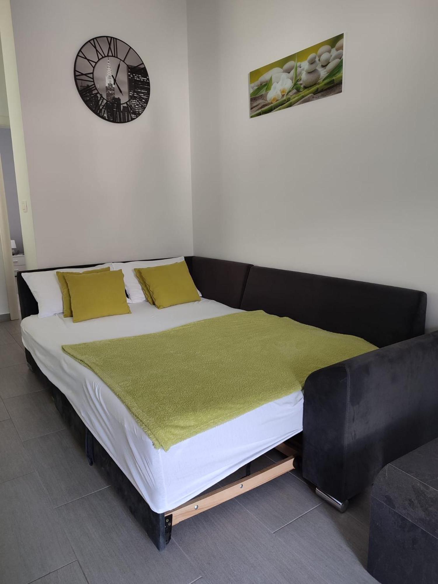 Apartment with Sea View - Photo 5