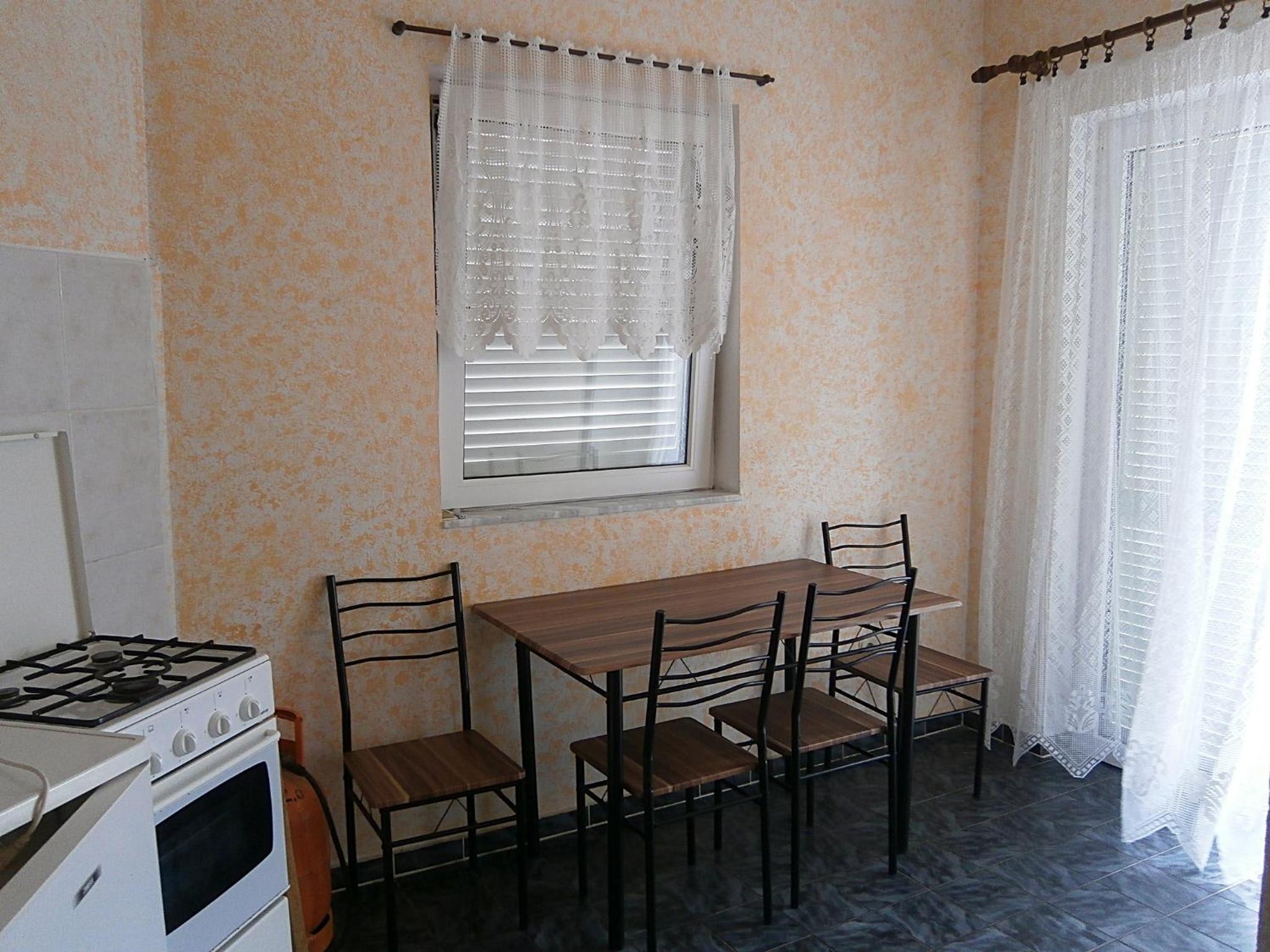 Apartment with Balcony photo 3