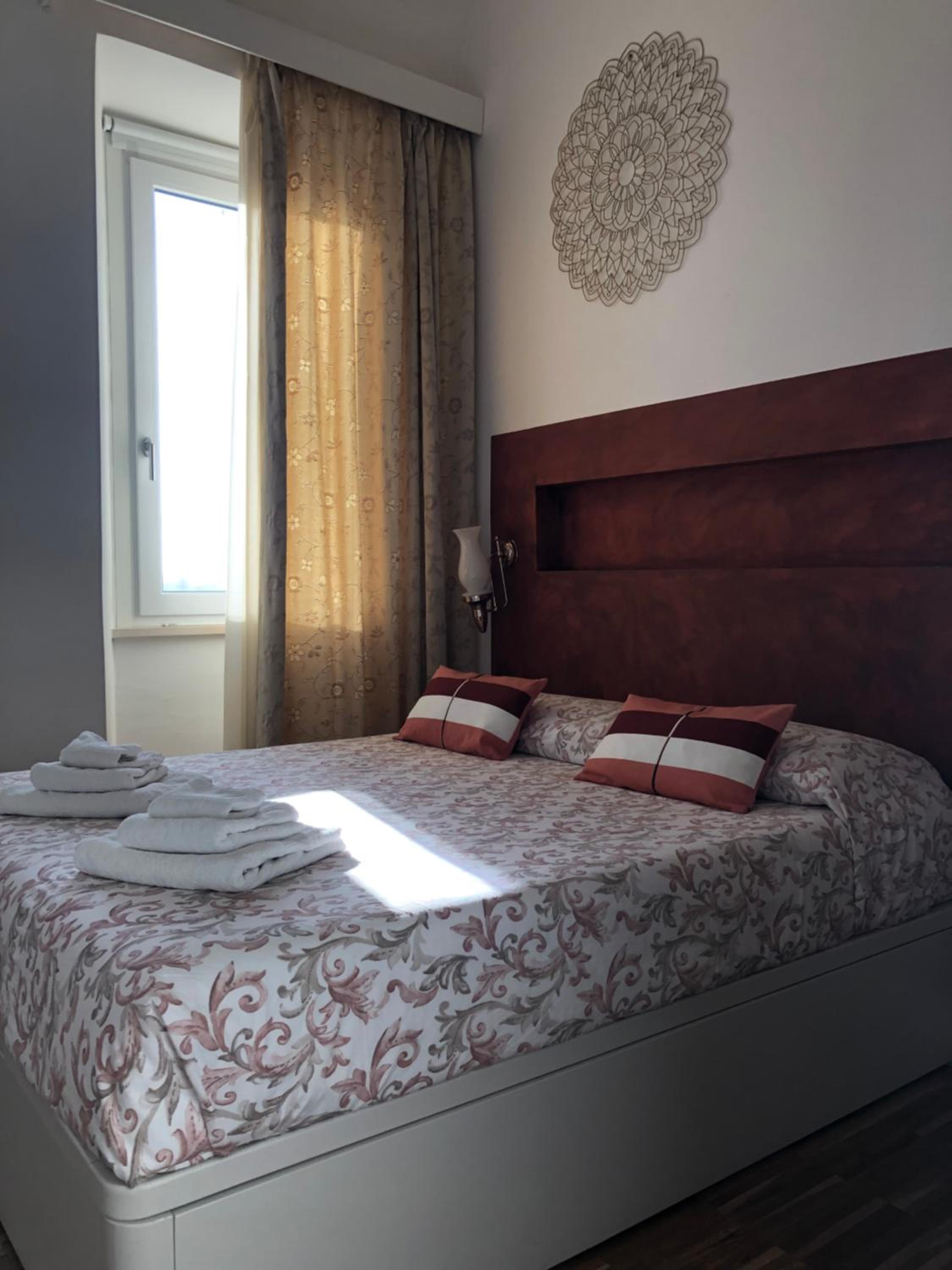 Double Room - Photo 17