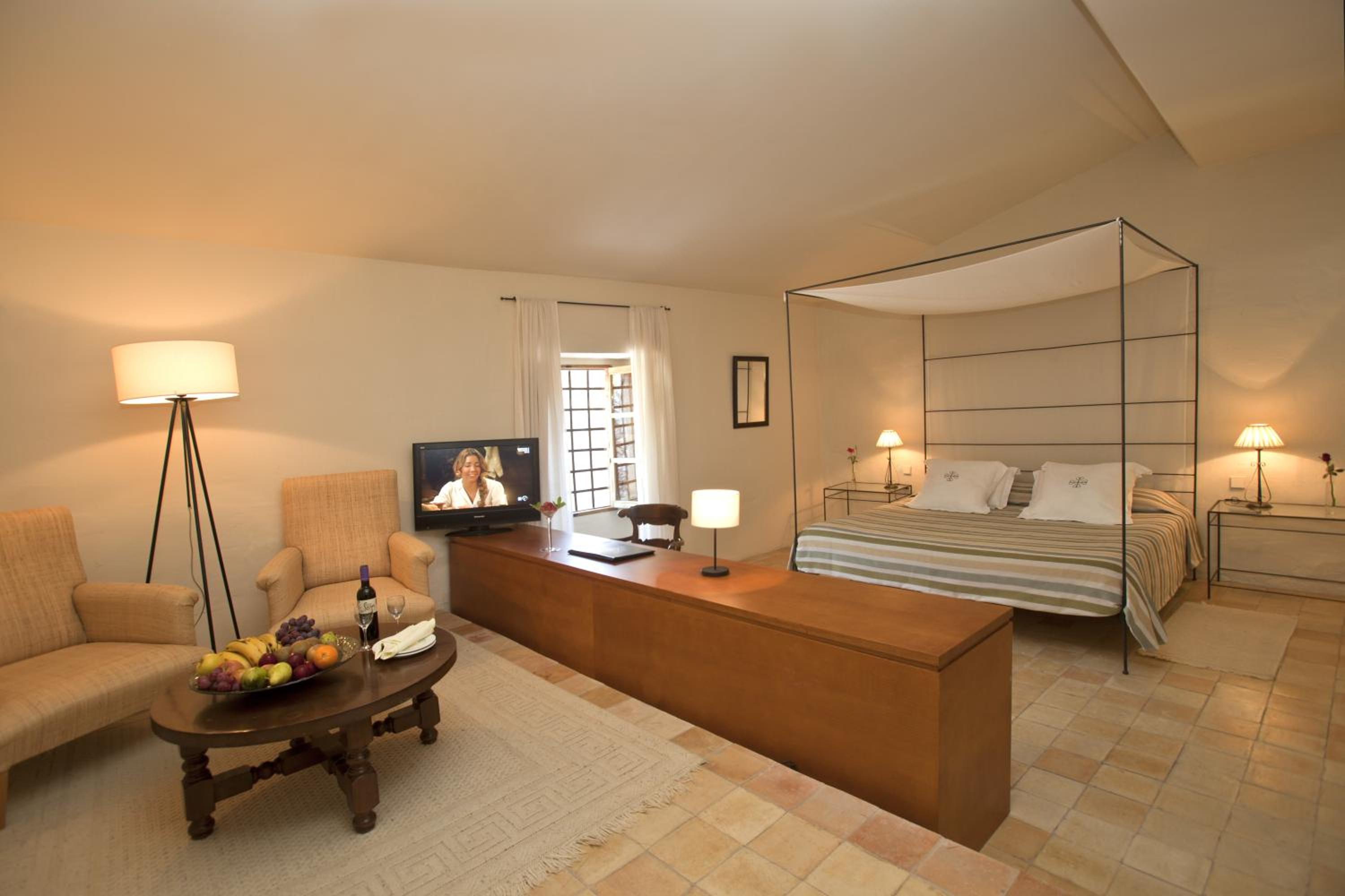 Standard Double Room - Photo 1