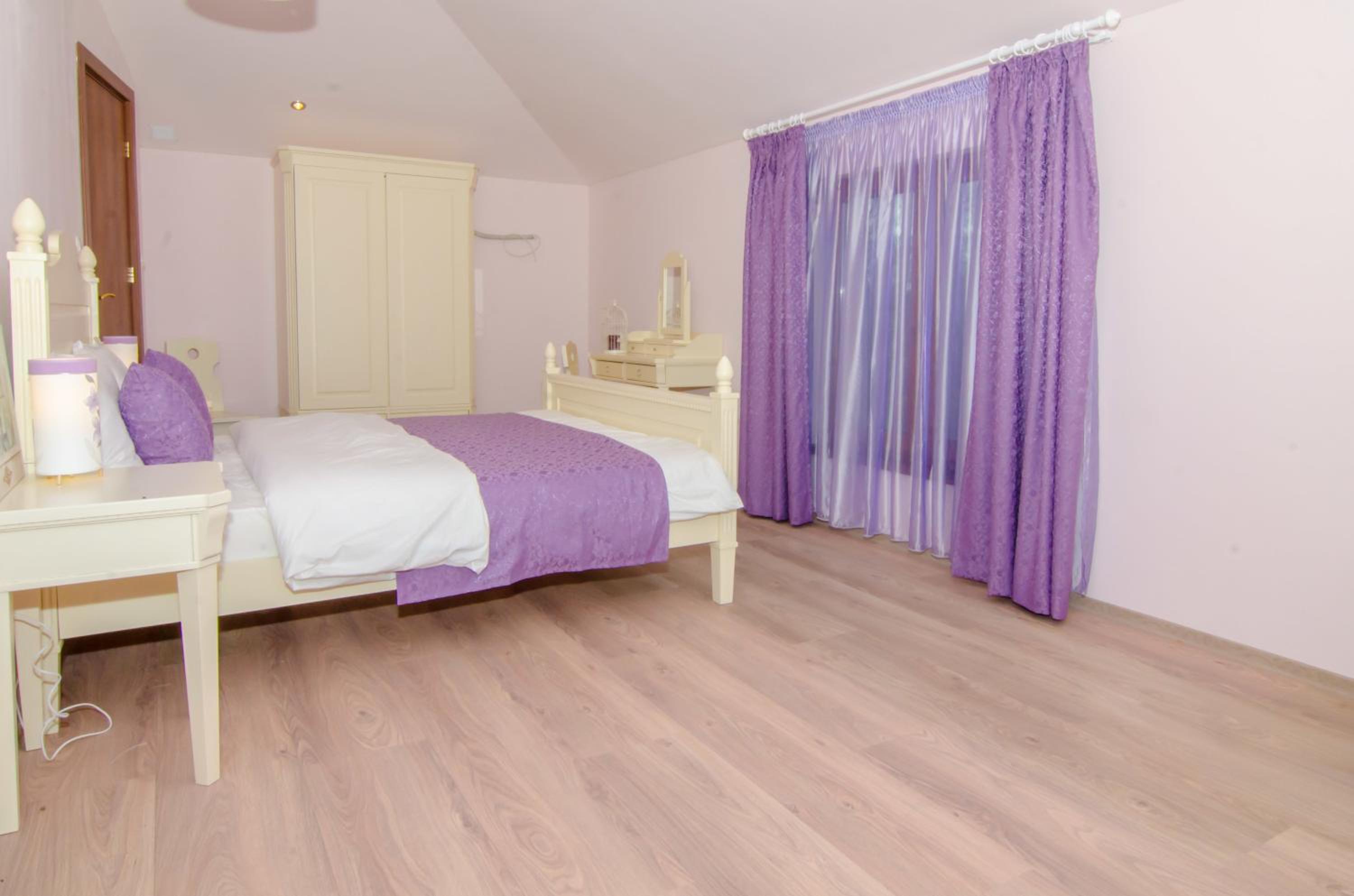 Quadruple Room with Mountain View photo 1